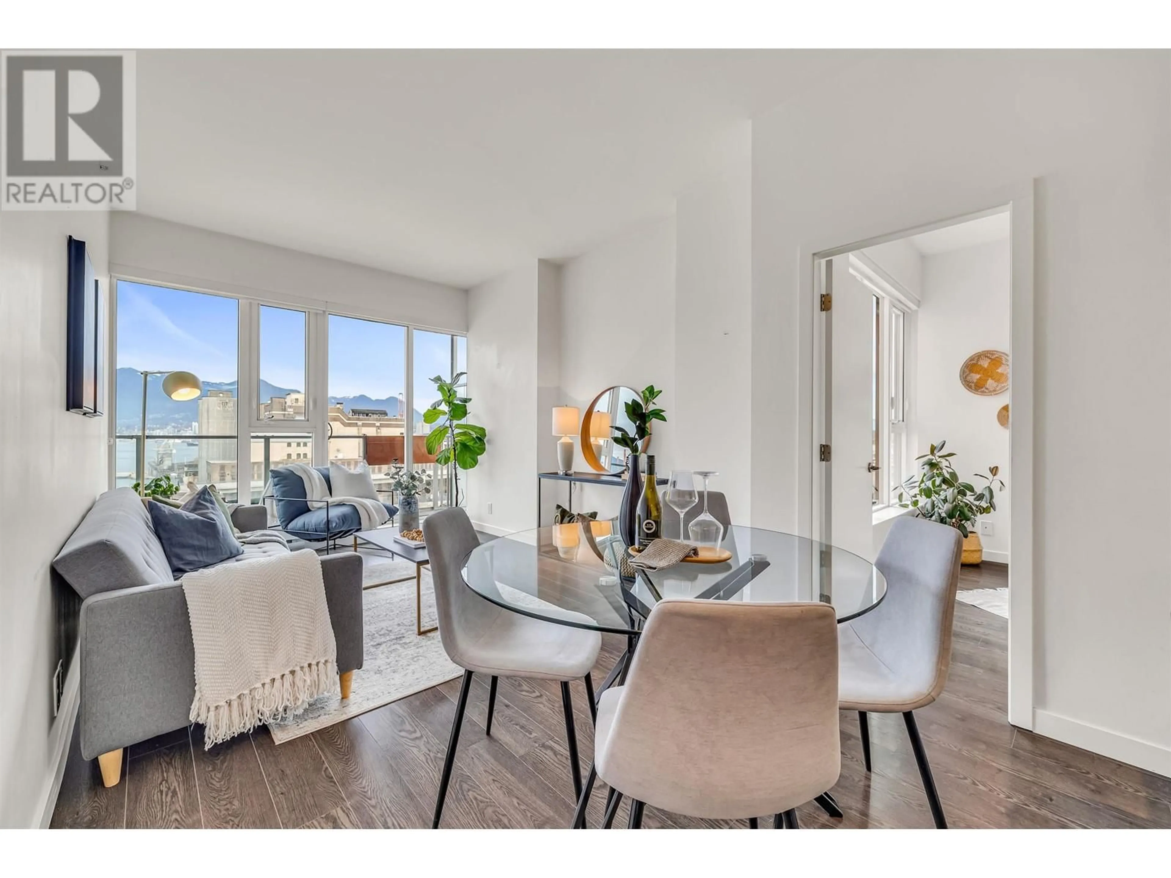 Dining room, wood floors for 702 983 E HASTINGS STREET, Vancouver British Columbia V6A0G9