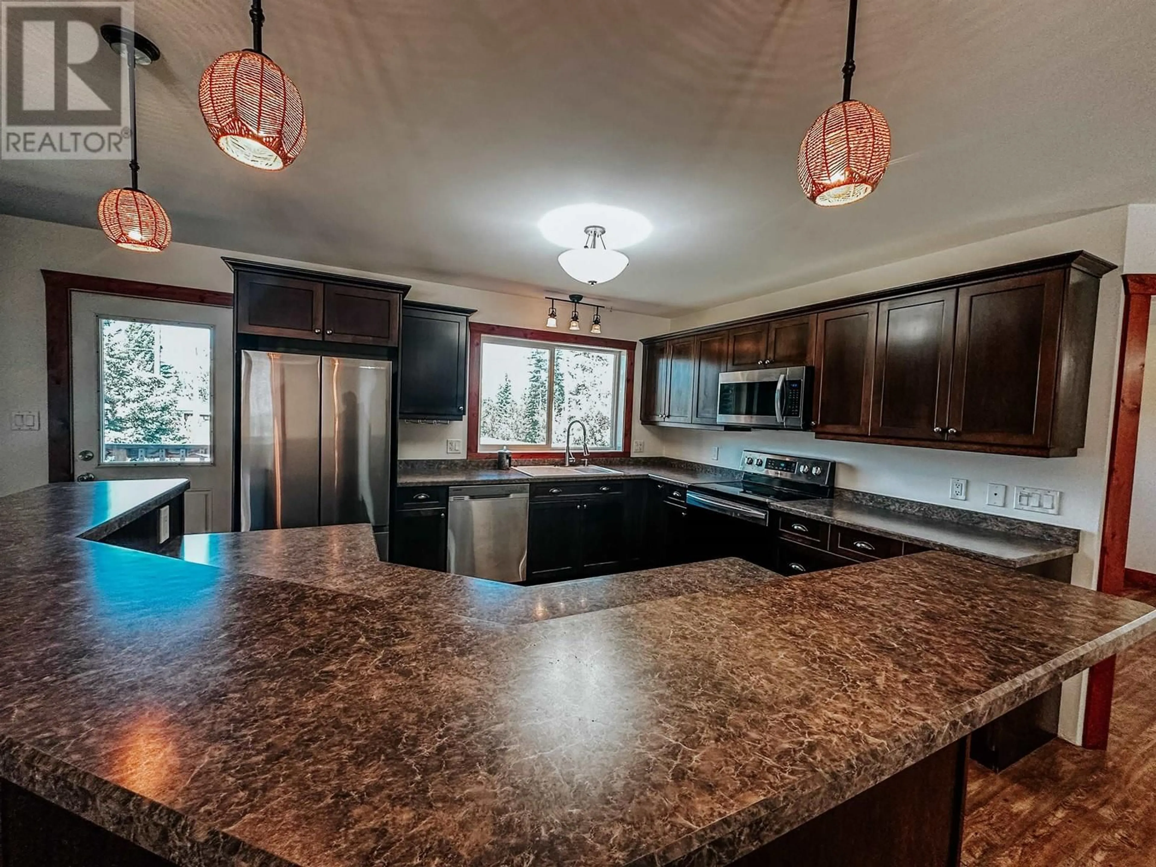 Open concept kitchen for 7604 WOMACK ROAD, Deka Lake / Sulphurous / Hathaway Lakes British Columbia V0K1X3