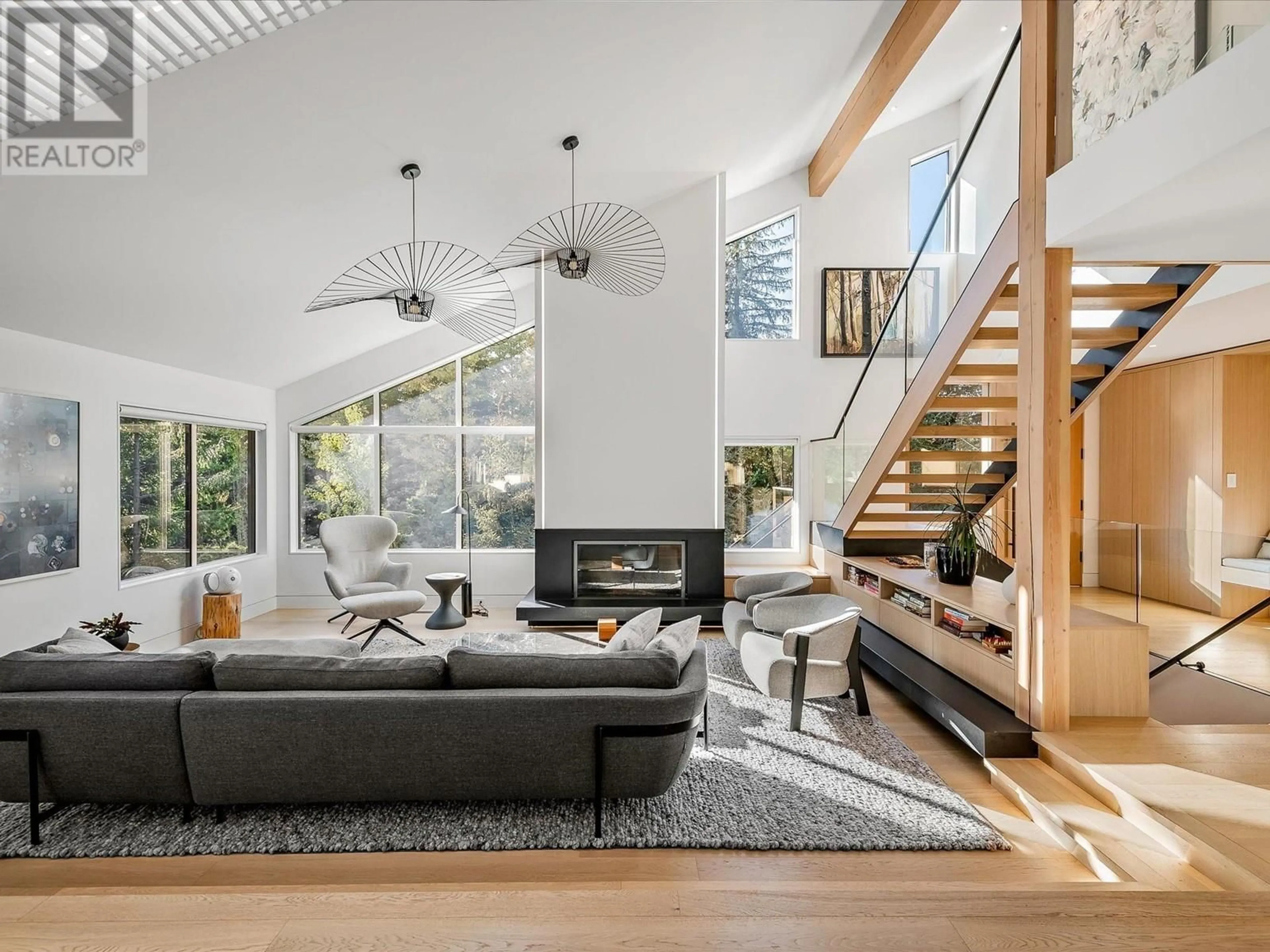 Living room, wood floors for 6343 FAIRWAY DRIVE, Whistler British Columbia V8E0C9