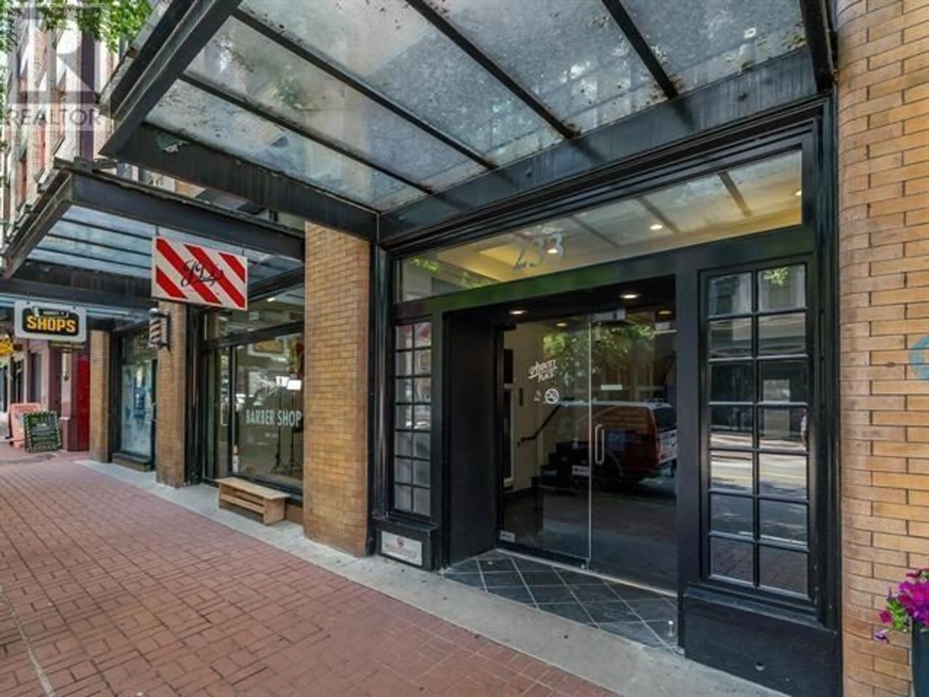 Indoor foyer for 304 233 ABBOTT STREET, Vancouver British Columbia V6B2K7