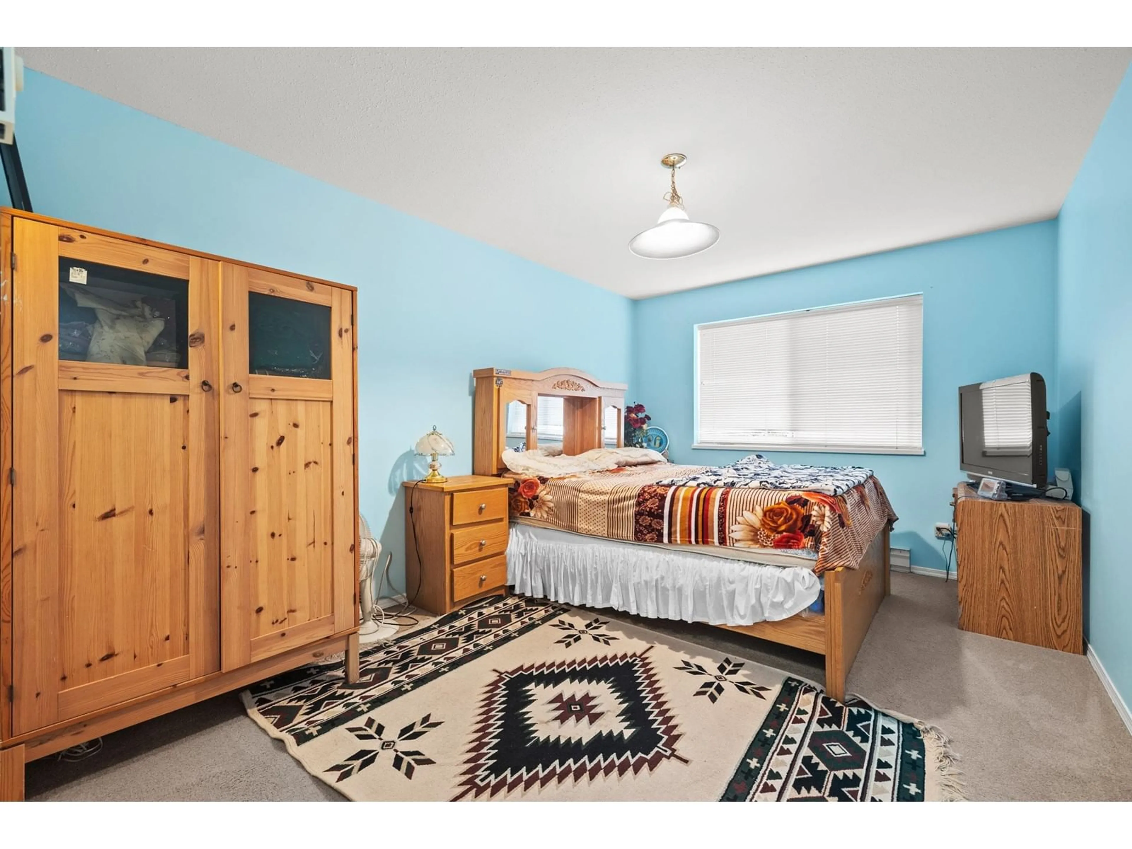 A pic of a room, wood floors for 102 2535 HILL-TOUT STREET, Abbotsford British Columbia V2T2P8