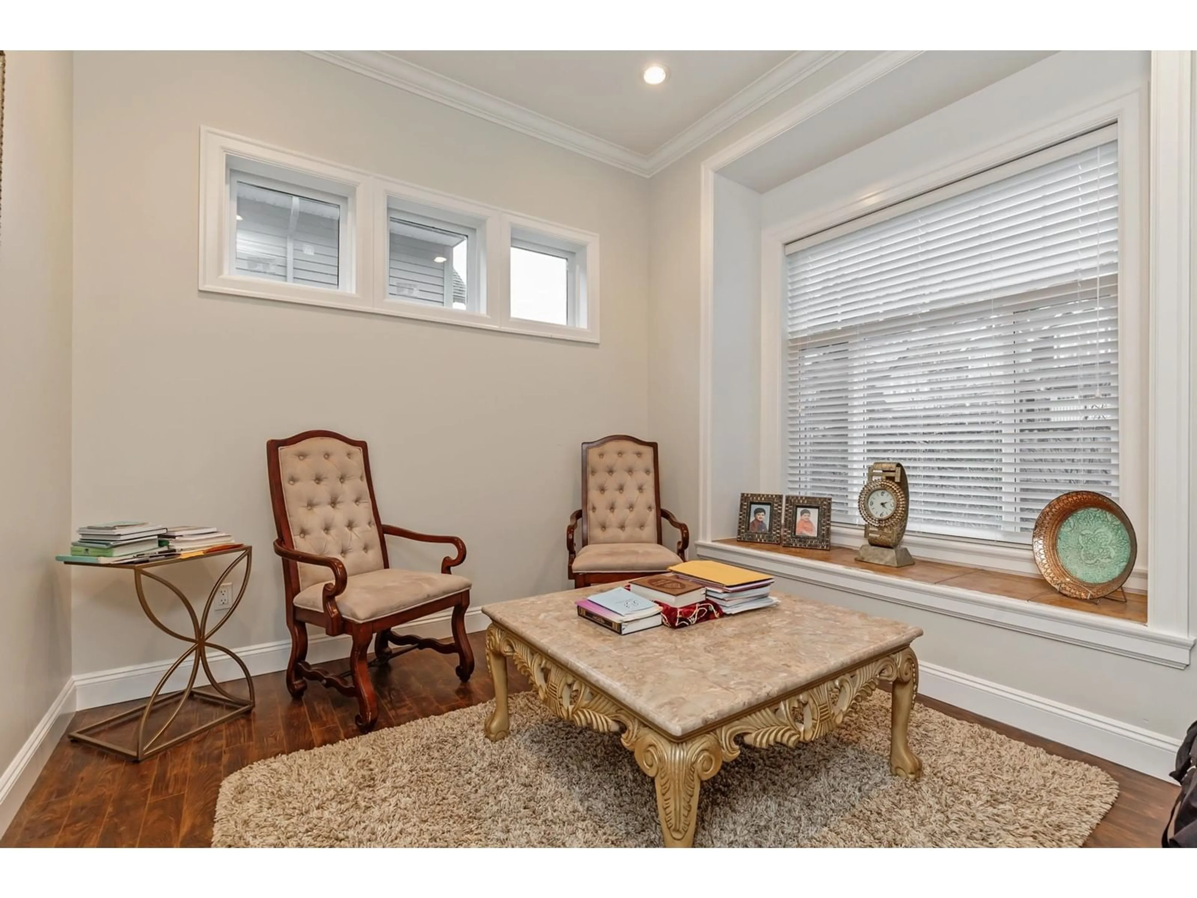 Living room, wood floors for 35628 ZANATTA PLACE, Abbotsford British Columbia V3G0B4