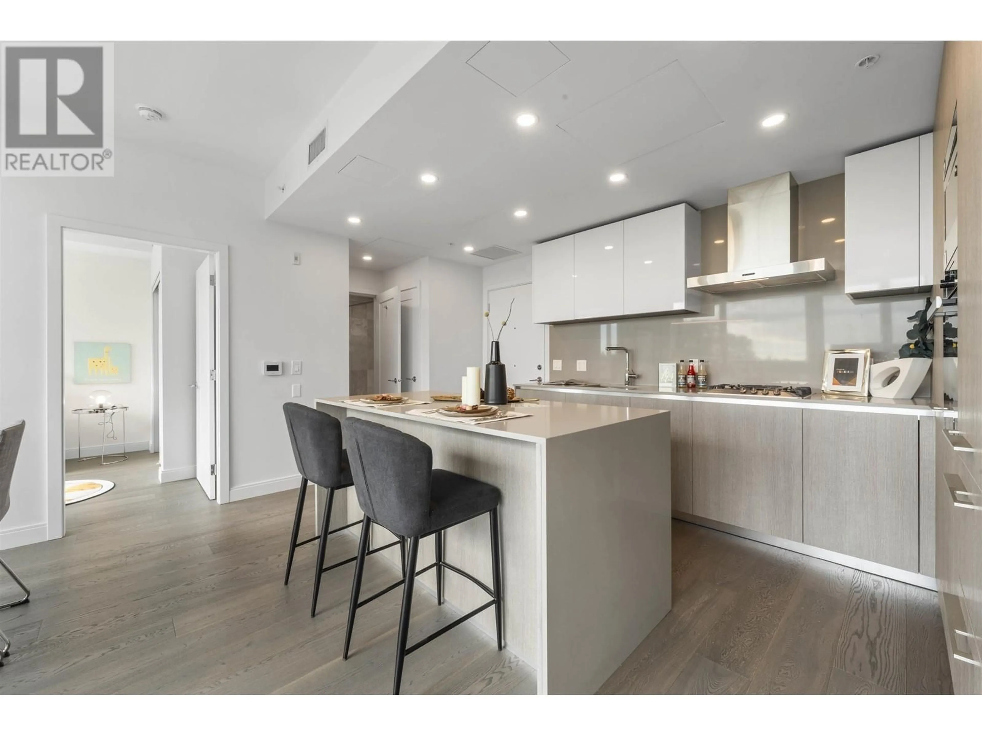 Open concept kitchen for 604 4932 CAMBIE STREET, Vancouver British Columbia V5Z0K1