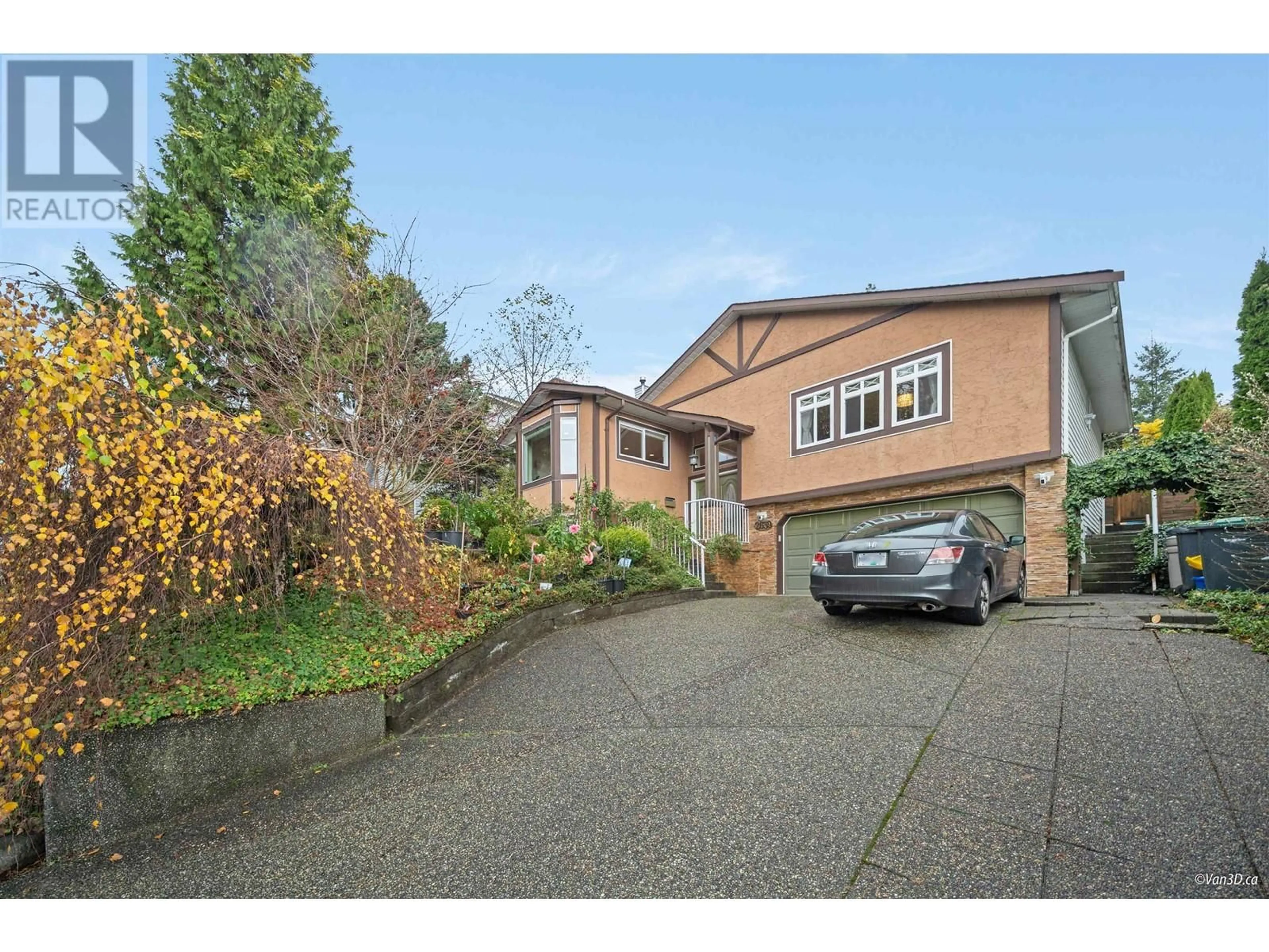 Frontside or backside of a home, the street view for 2639 WALTON AVENUE, Coquitlam British Columbia V3B6M6