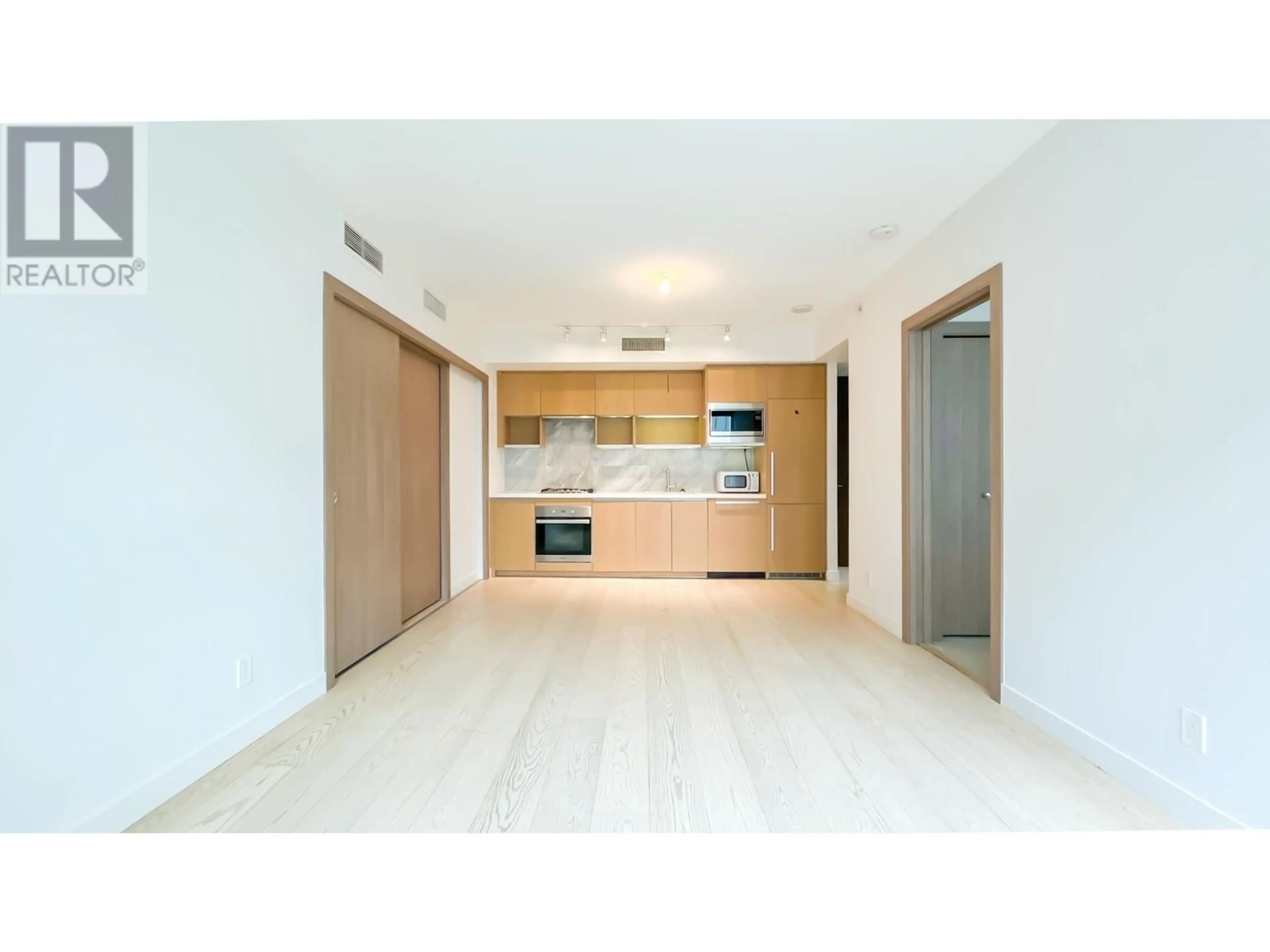 Other indoor space, wood floors for 1502 68 SMITHE STREET, Vancouver British Columbia V6B0P4