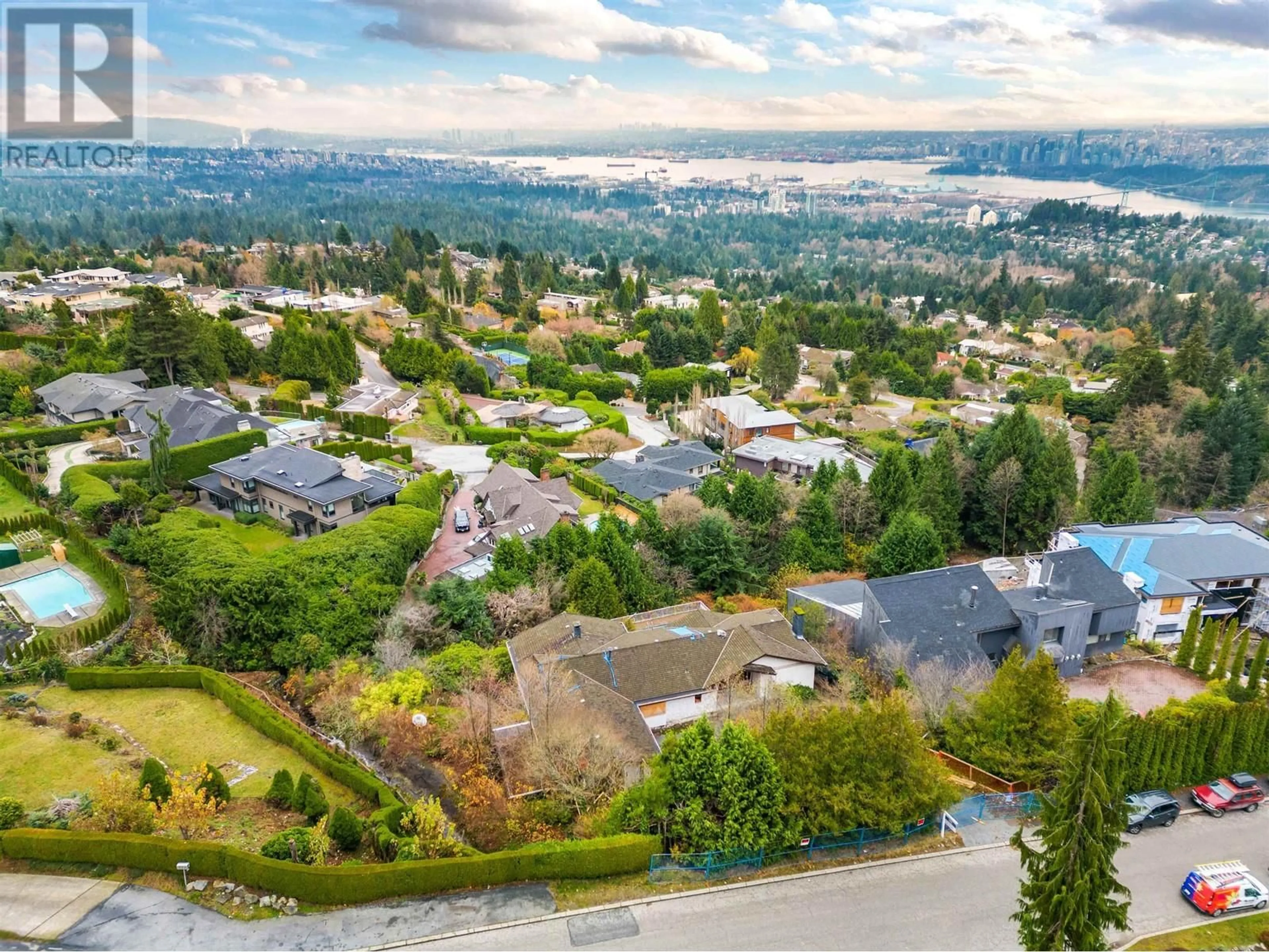 A pic from outside/outdoor area/front of a property/back of a property/a pic from drone, mountain view for 1318 CRESTWELL ROAD, West Vancouver British Columbia V7S2P2