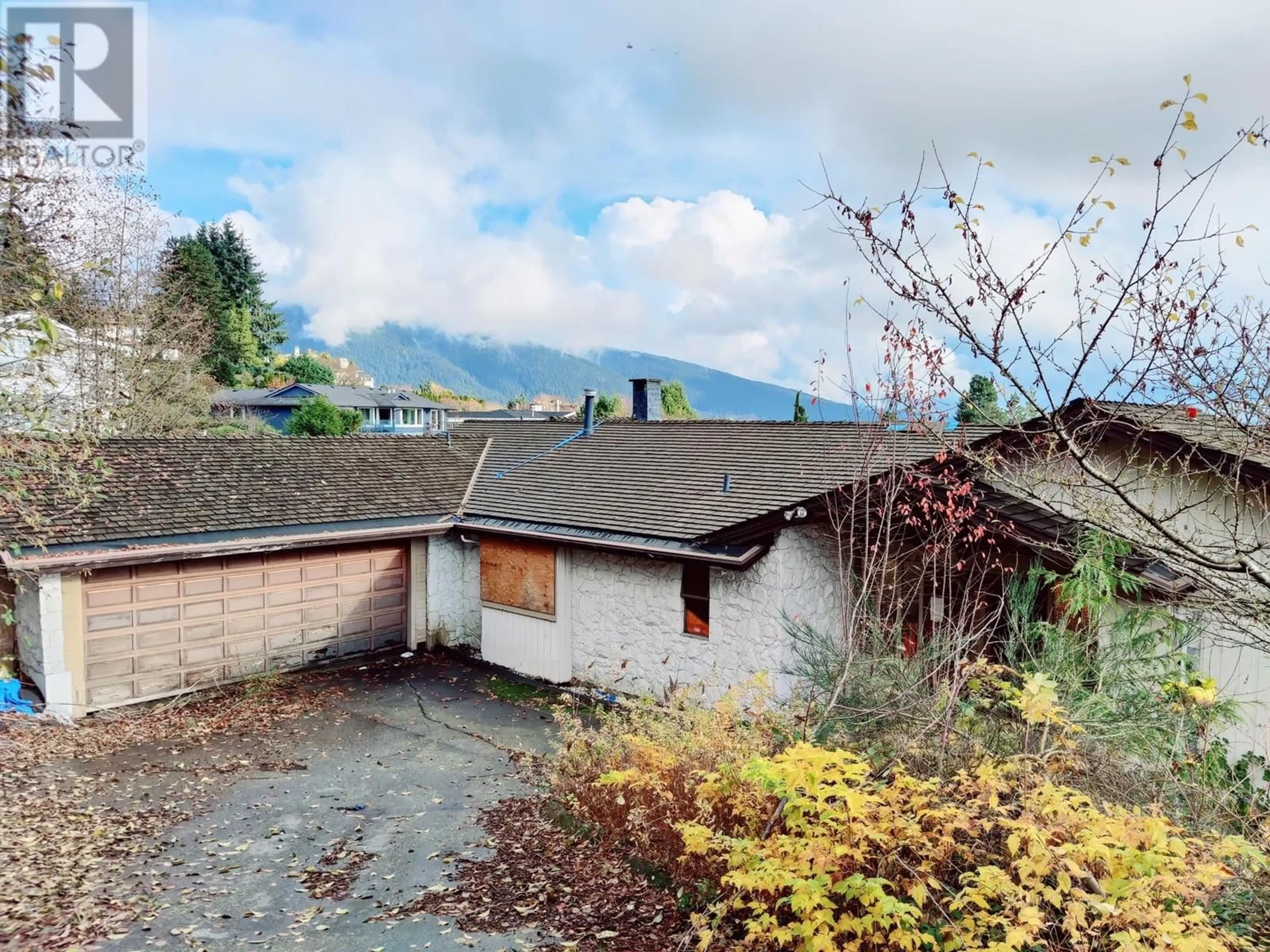 Frontside or backside of a home, cottage for 1318 CRESTWELL ROAD, West Vancouver British Columbia V7S2P2