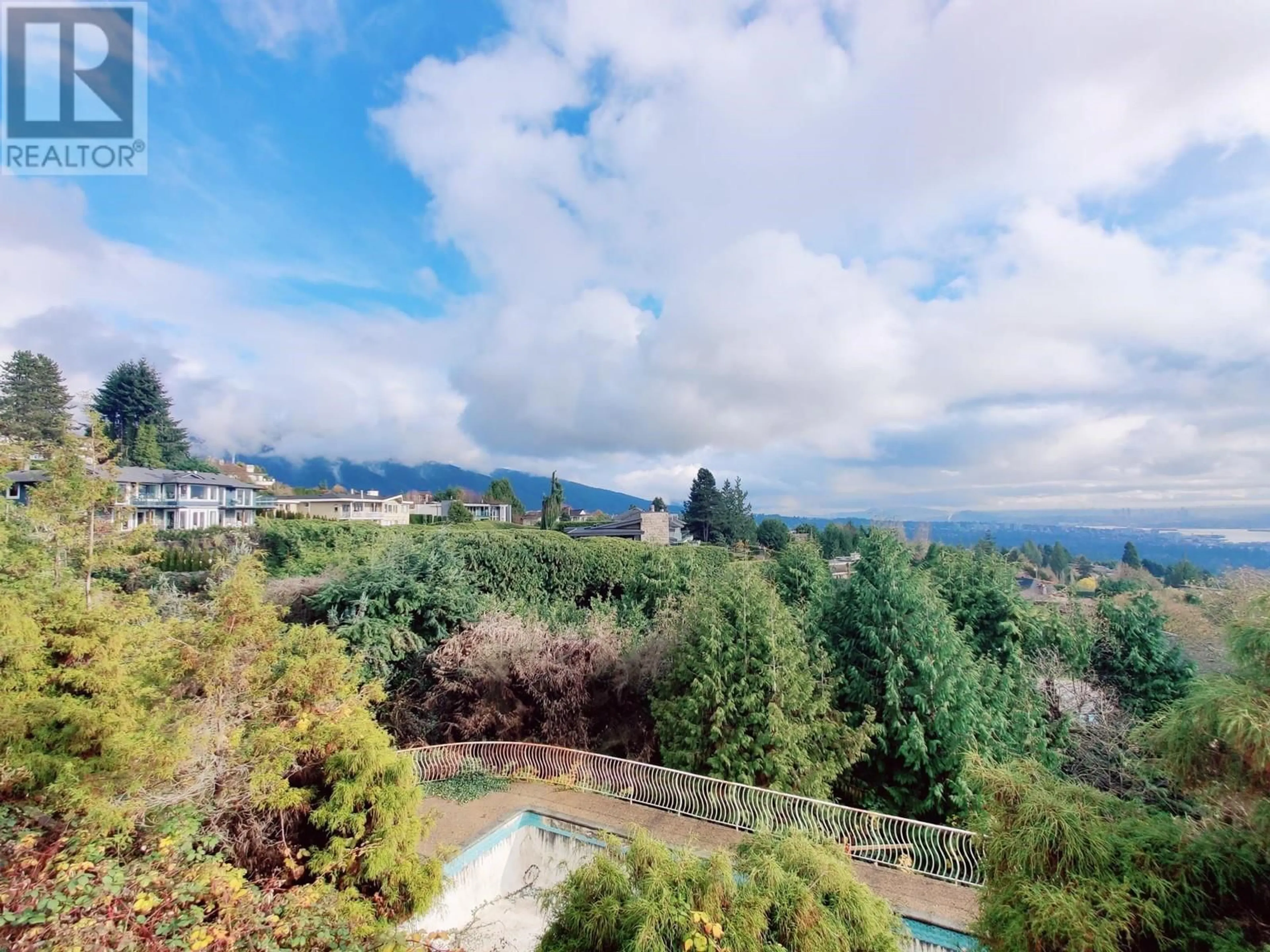 A pic from exterior of the house or condo, the view of mountain for 1318 CRESTWELL ROAD, West Vancouver British Columbia V7S2P2