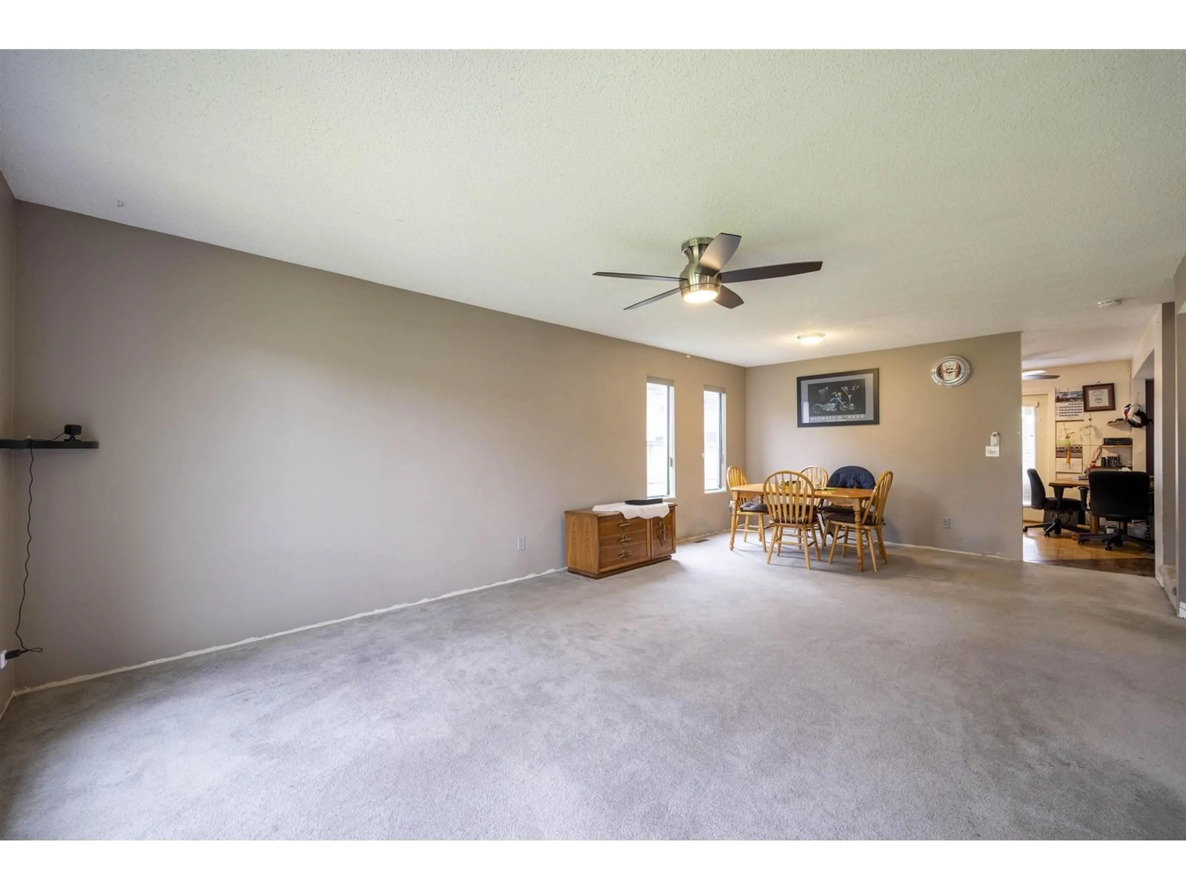 A pic of a room, carpet floors for 9742 149 STREET, Surrey British Columbia V3R8C6