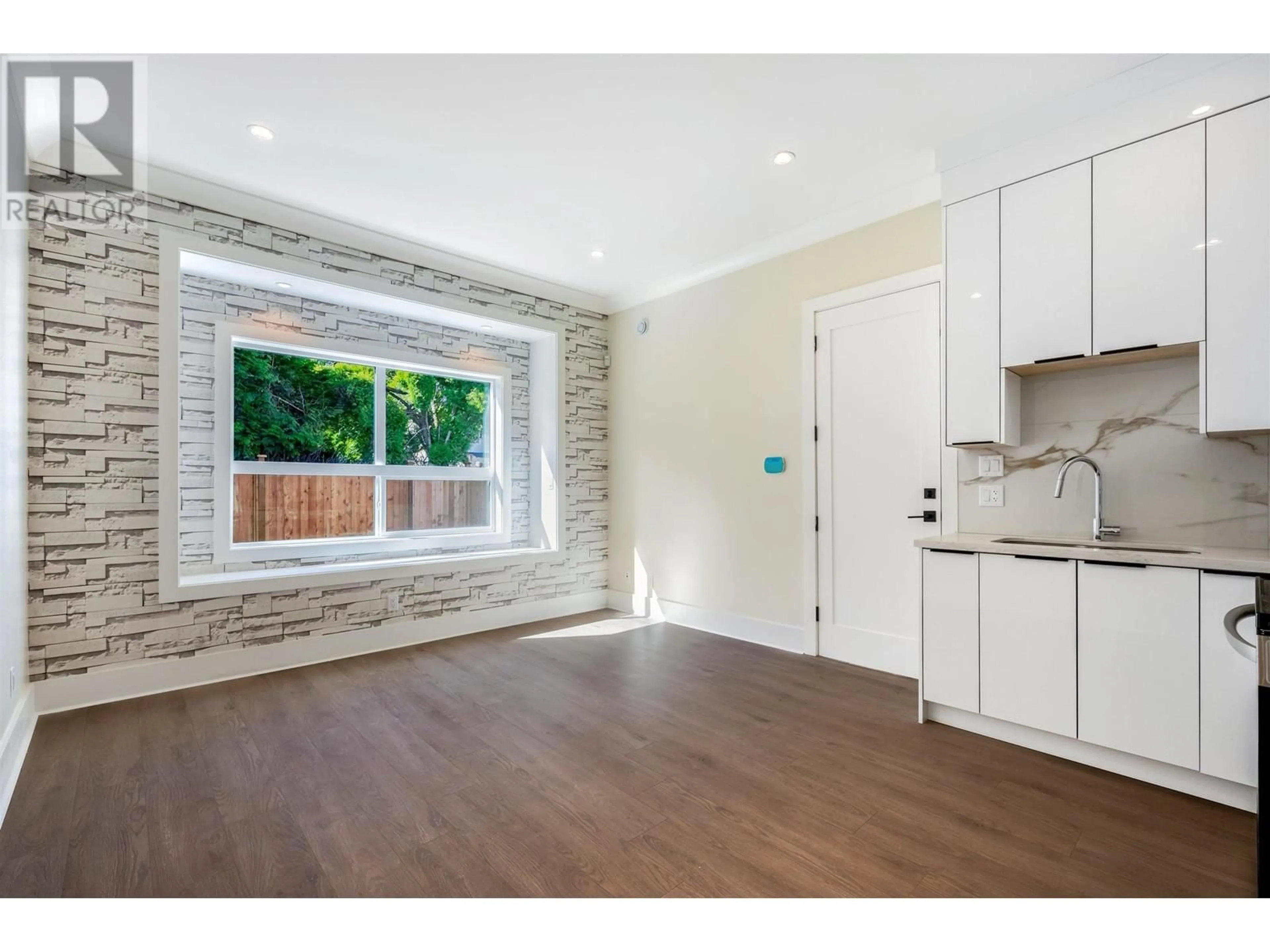 Open concept kitchen for 10851 ROSELEA CRESCENT, Richmond British Columbia V7A2R5