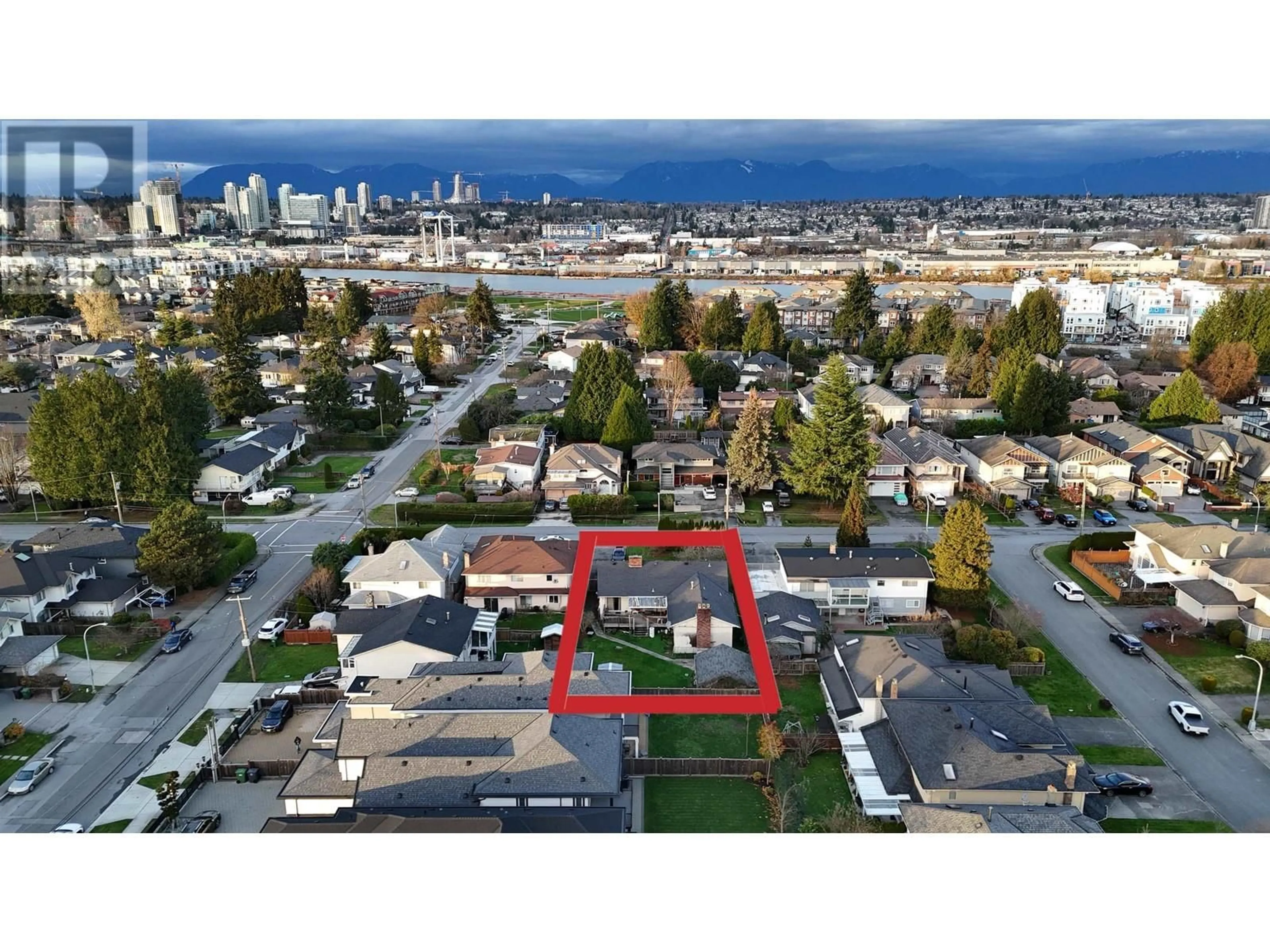 A pic from outside/outdoor area/front of a property/back of a property/a pic from drone, street for 10620 FINLAYSON DRIVE, Richmond British Columbia V6X1W9