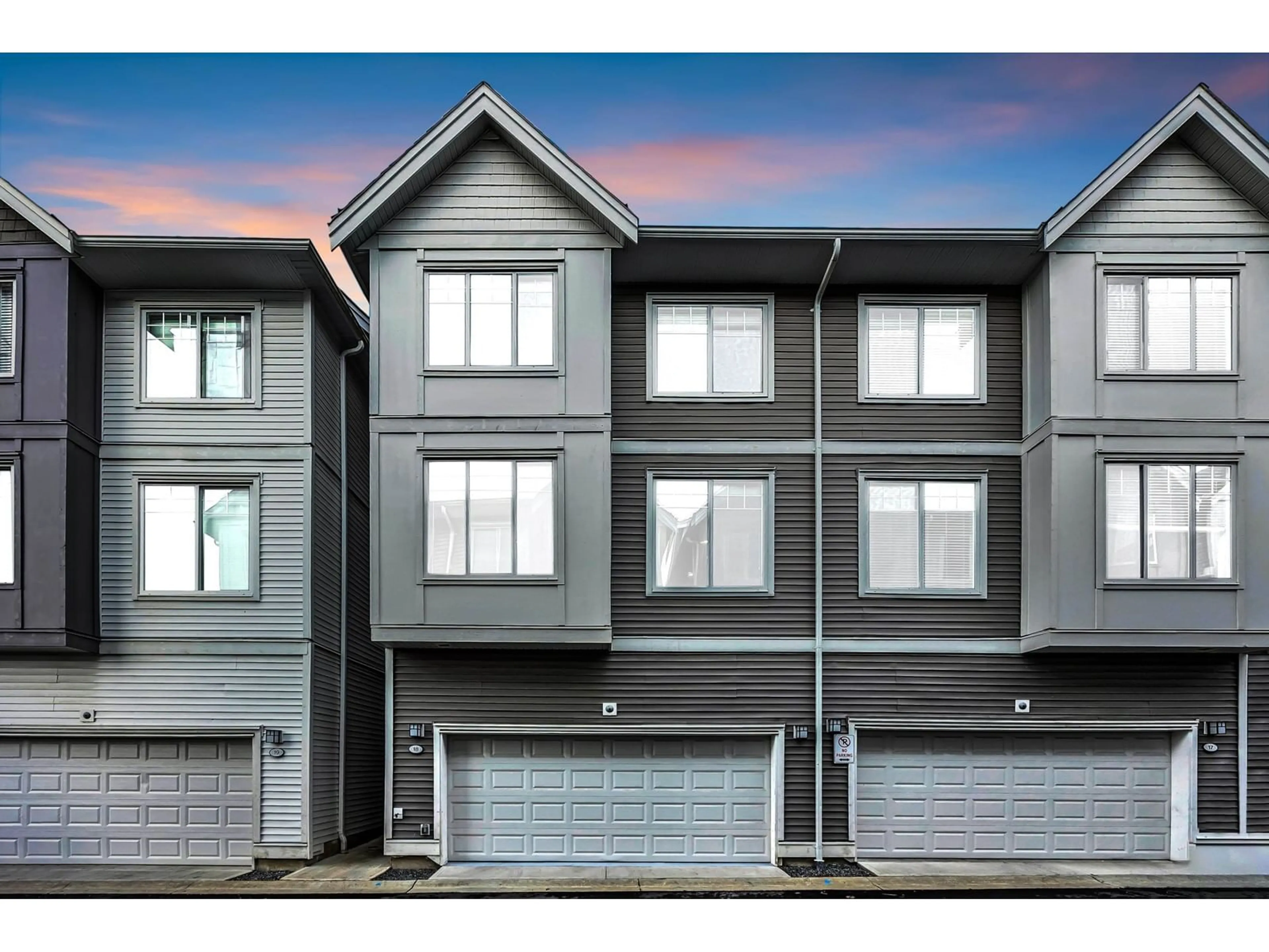 A pic from exterior of the house or condo for 18 8033 166B STREET, Surrey British Columbia V4N0G7