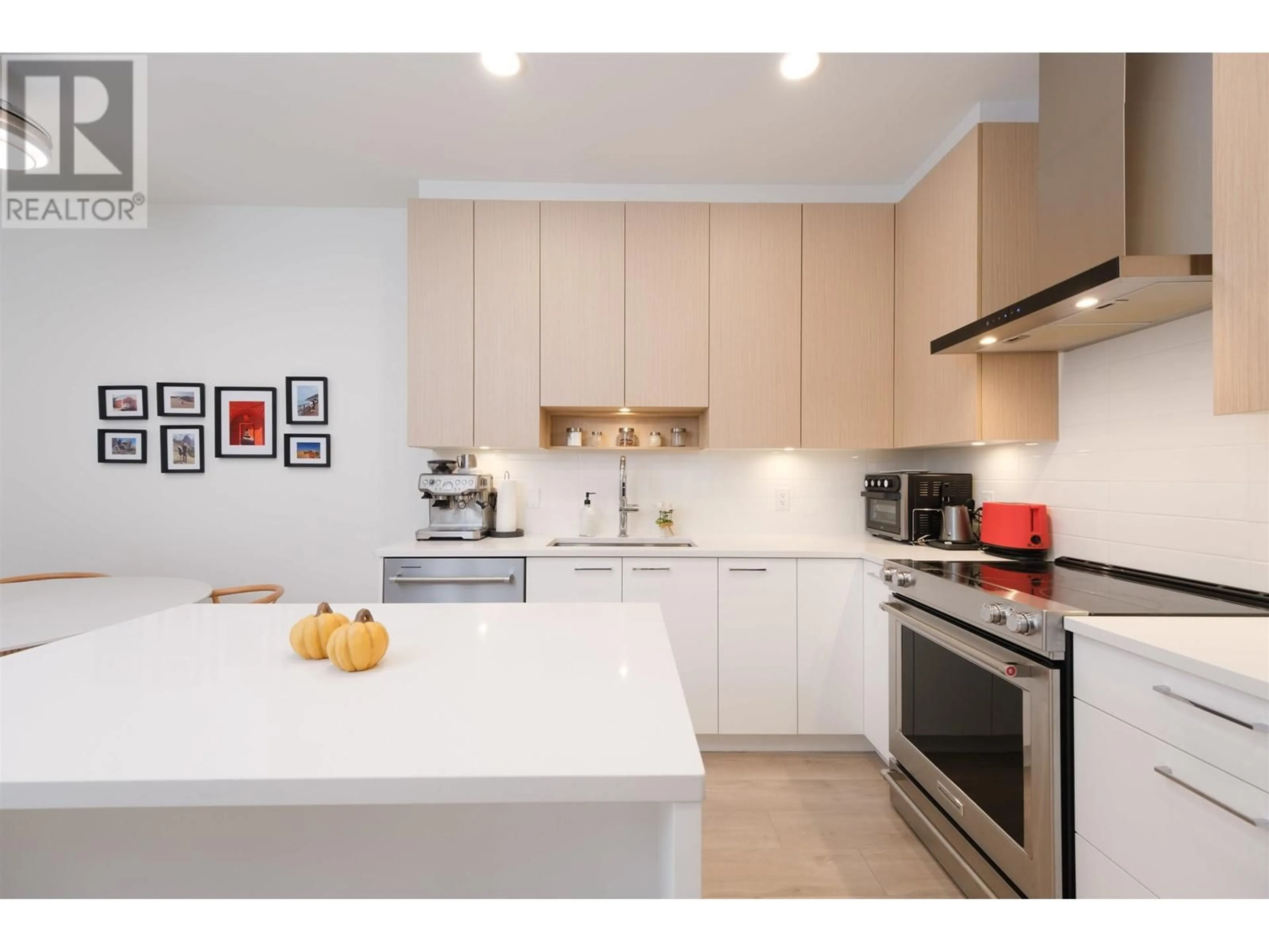 Contemporary kitchen, wood floors for 501 7588 16TH STREET, Burnaby British Columbia V3N0H8