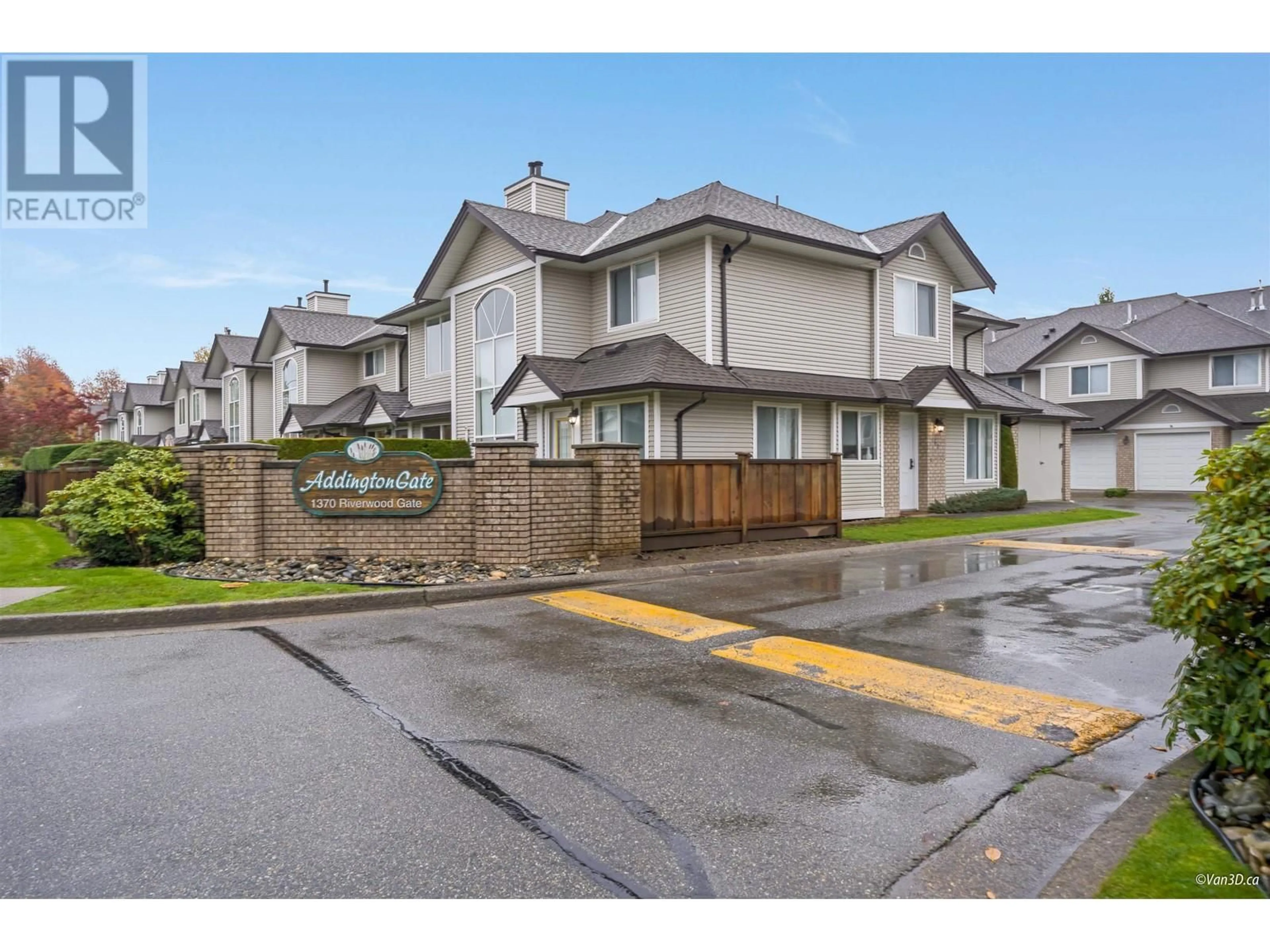 A pic from exterior of the house or condo, the fenced backyard for 51 1370 RIVERWOOD GATE, Port Coquitlam British Columbia V3B7V7