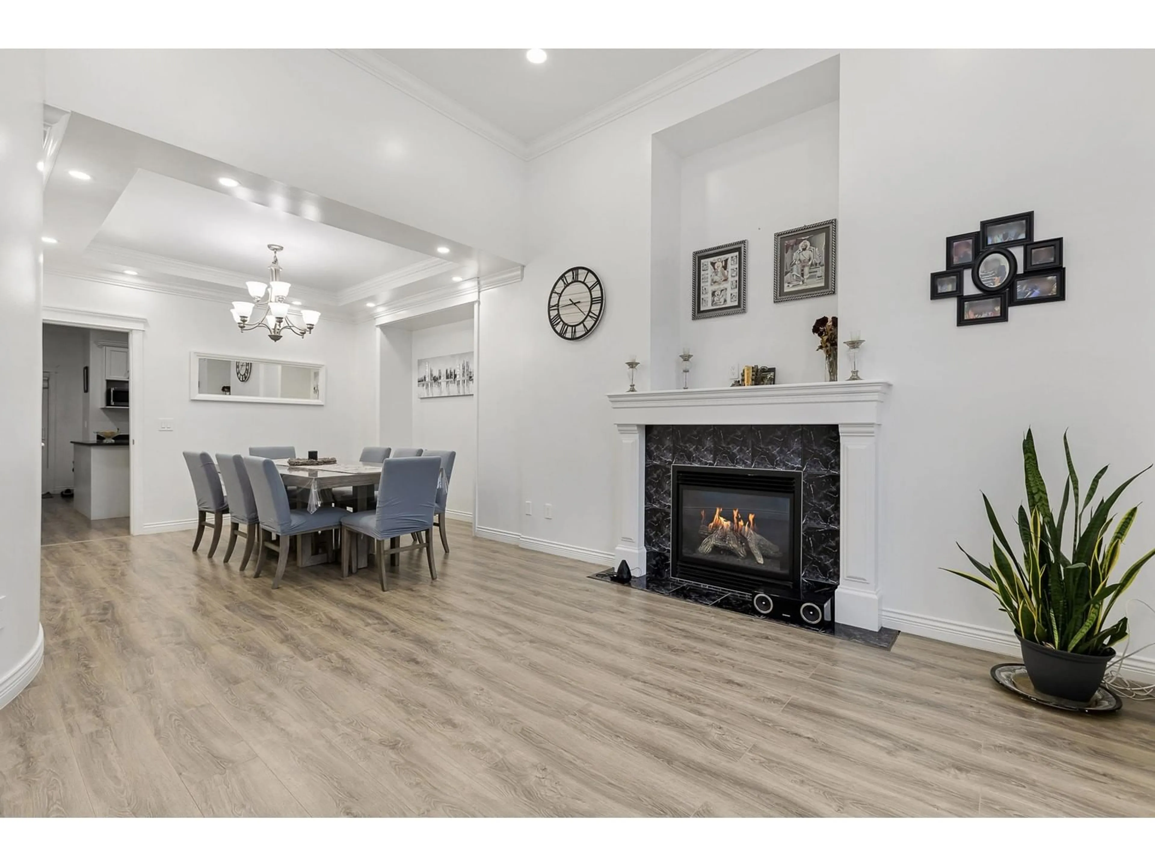 Dining room, wood floors, cottage for 33143 DALKE AVENUE, Mission British Columbia V2V0A3