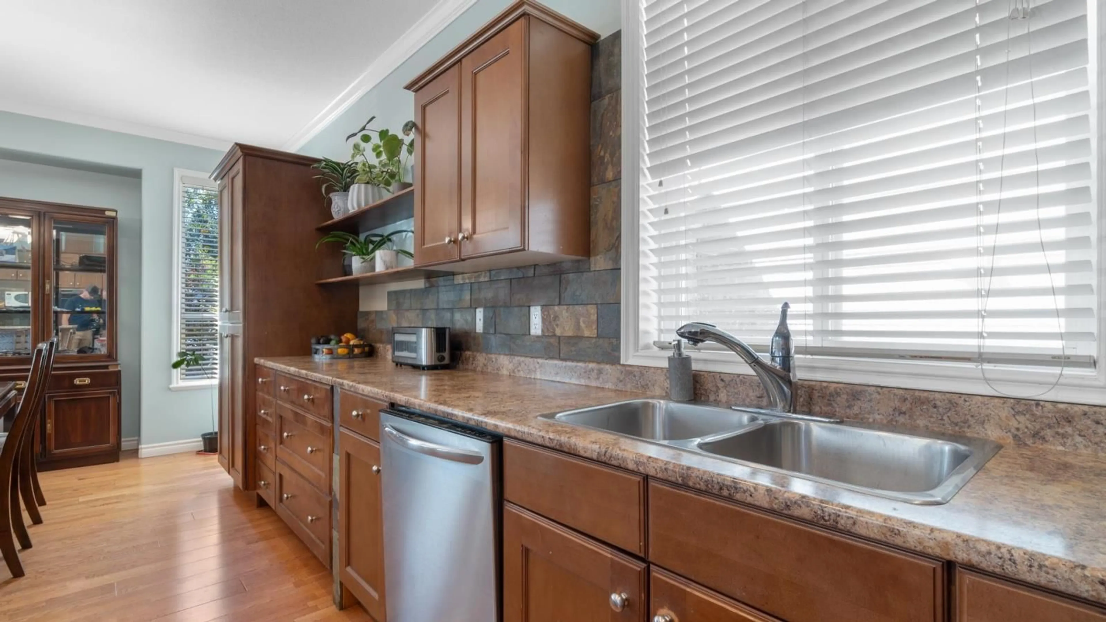 Open concept kitchen for 21 5545 PEACH ROAD, Chilliwack British Columbia V2R5Y5