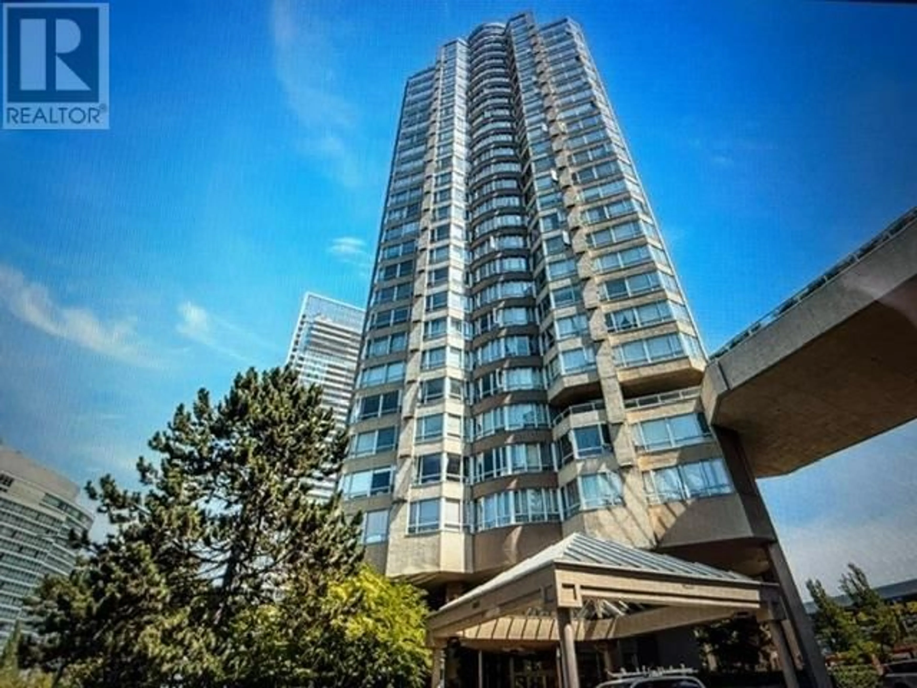 A pic from exterior of the house or condo, the front or back of building for 2402 6220 MCKAY AVENUE, Burnaby British Columbia V5H4M8