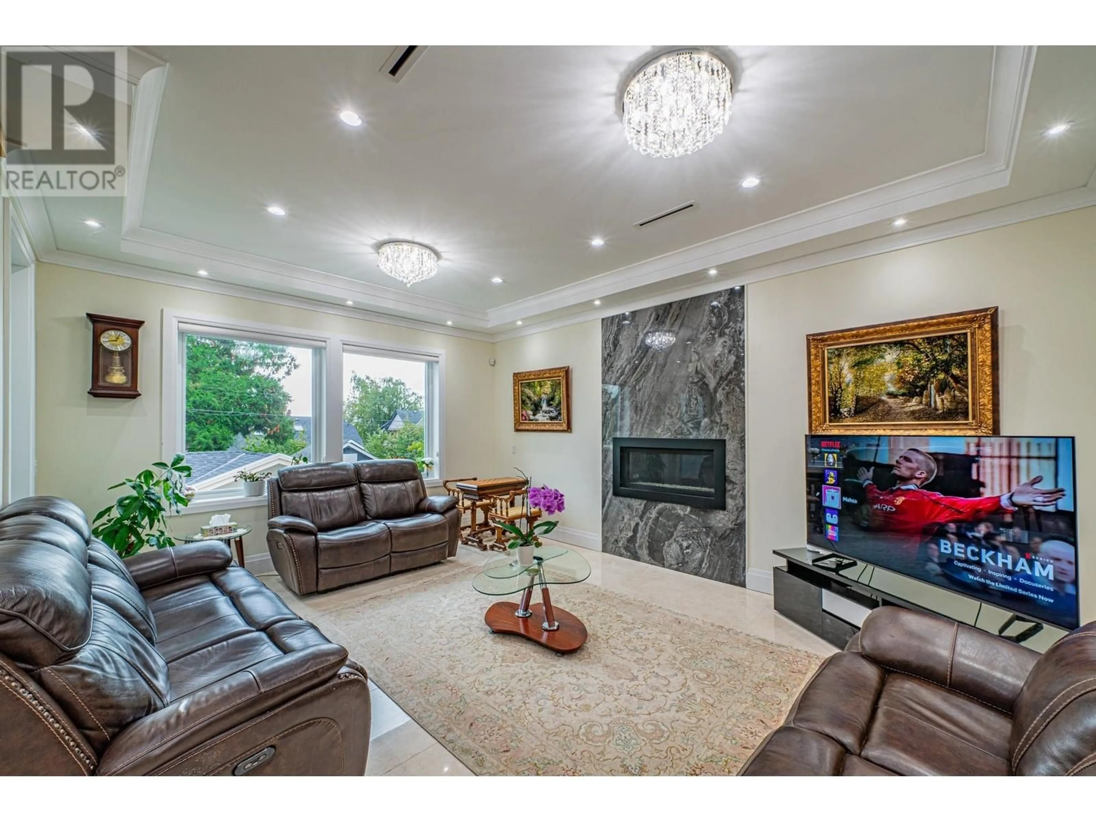 Living room, wood floors for 3538 W 30TH AVENUE, Vancouver British Columbia V6S1W5