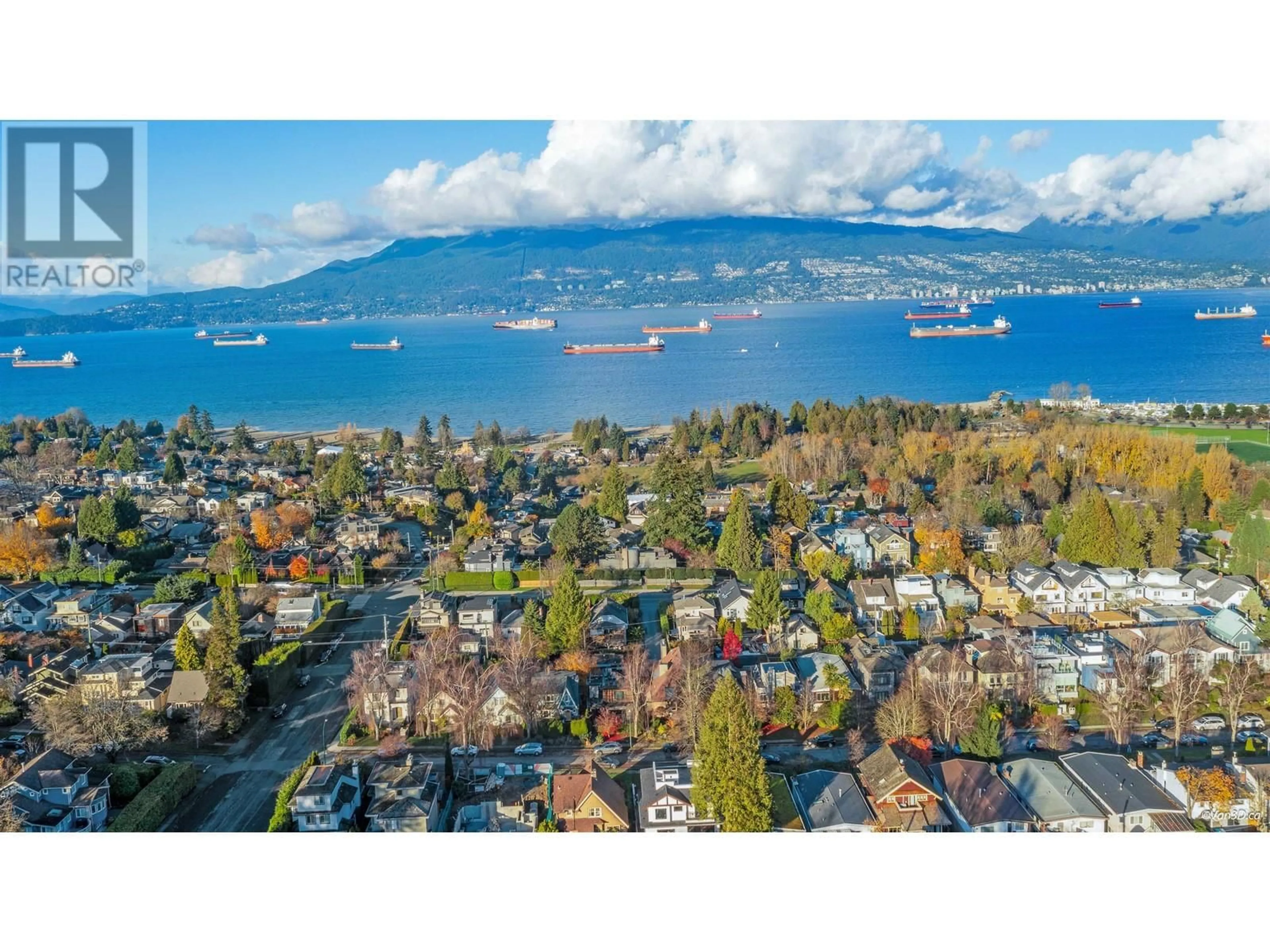 A pic from outside/outdoor area/front of a property/back of a property/a pic from drone, water/lake/river/ocean view for 4473 5TH AVENUE, Vancouver British Columbia V6R1S4