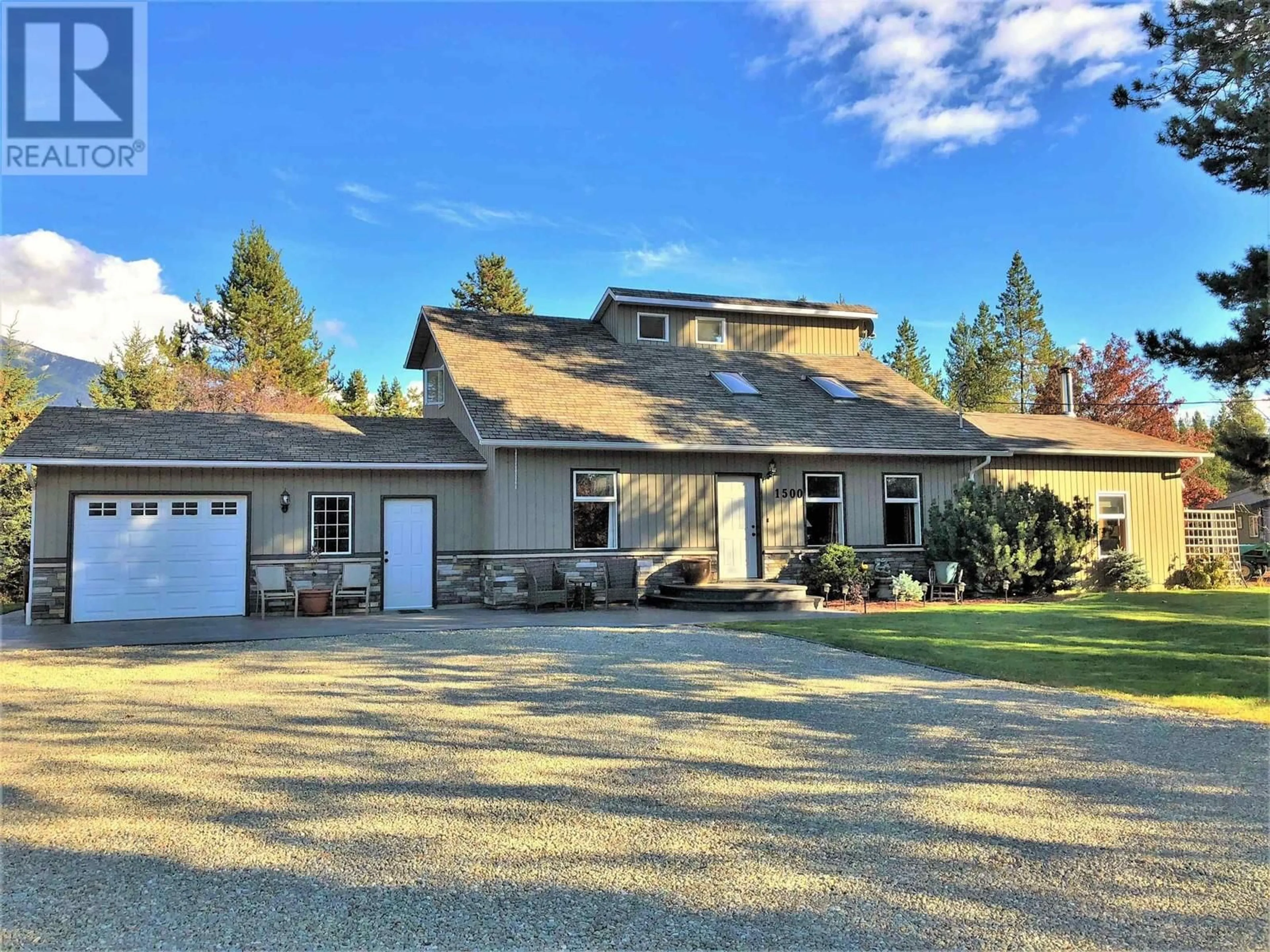 Frontside or backside of a home, cottage for 1500 ASH STREET, Valemount British Columbia V0E2Z0