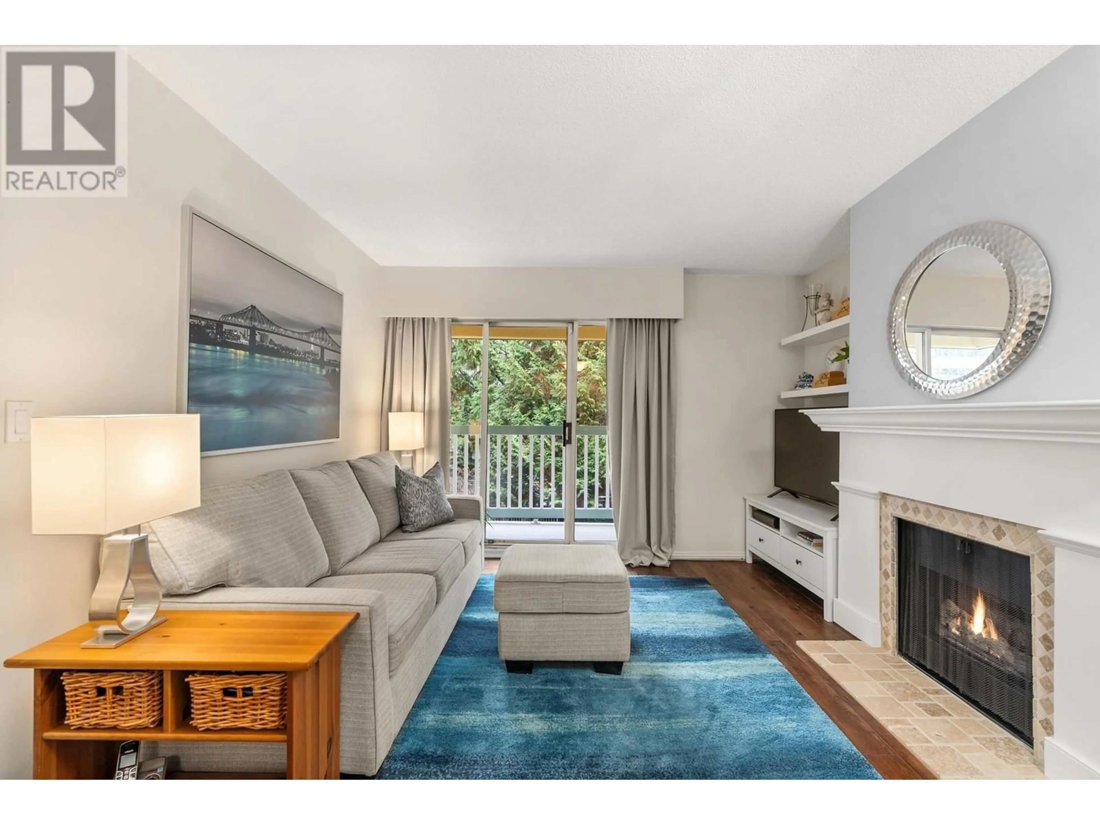 Living room, wood floors for 307 1125 GILFORD STREET, Vancouver British Columbia V6G2P7