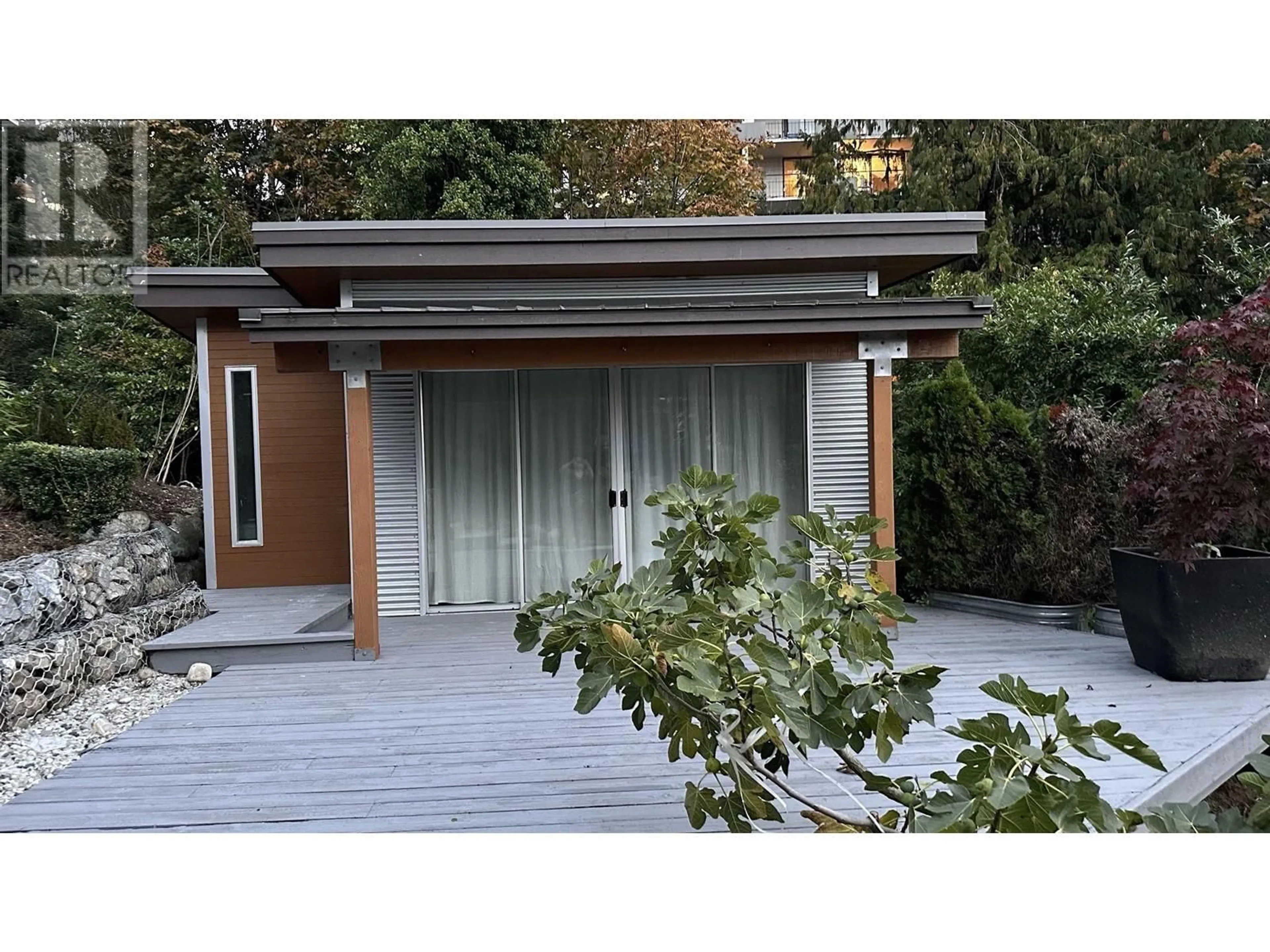 Frontside or backside of a home, cottage for 1010 KEITH ROAD, West Vancouver British Columbia V7T1M5