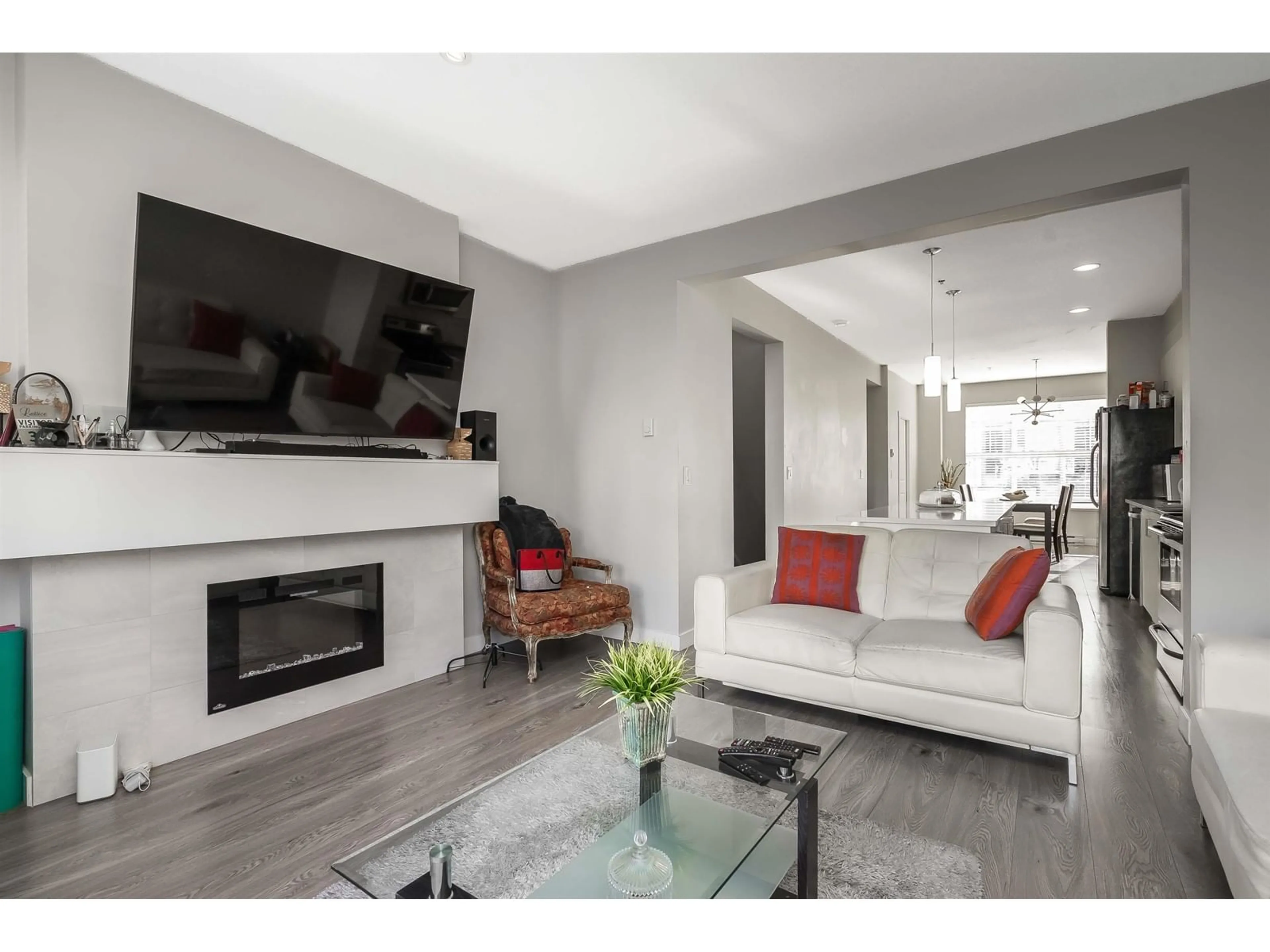 Living room, wood floors for 30 7169 208A STREET, Langley British Columbia V2Y0X2