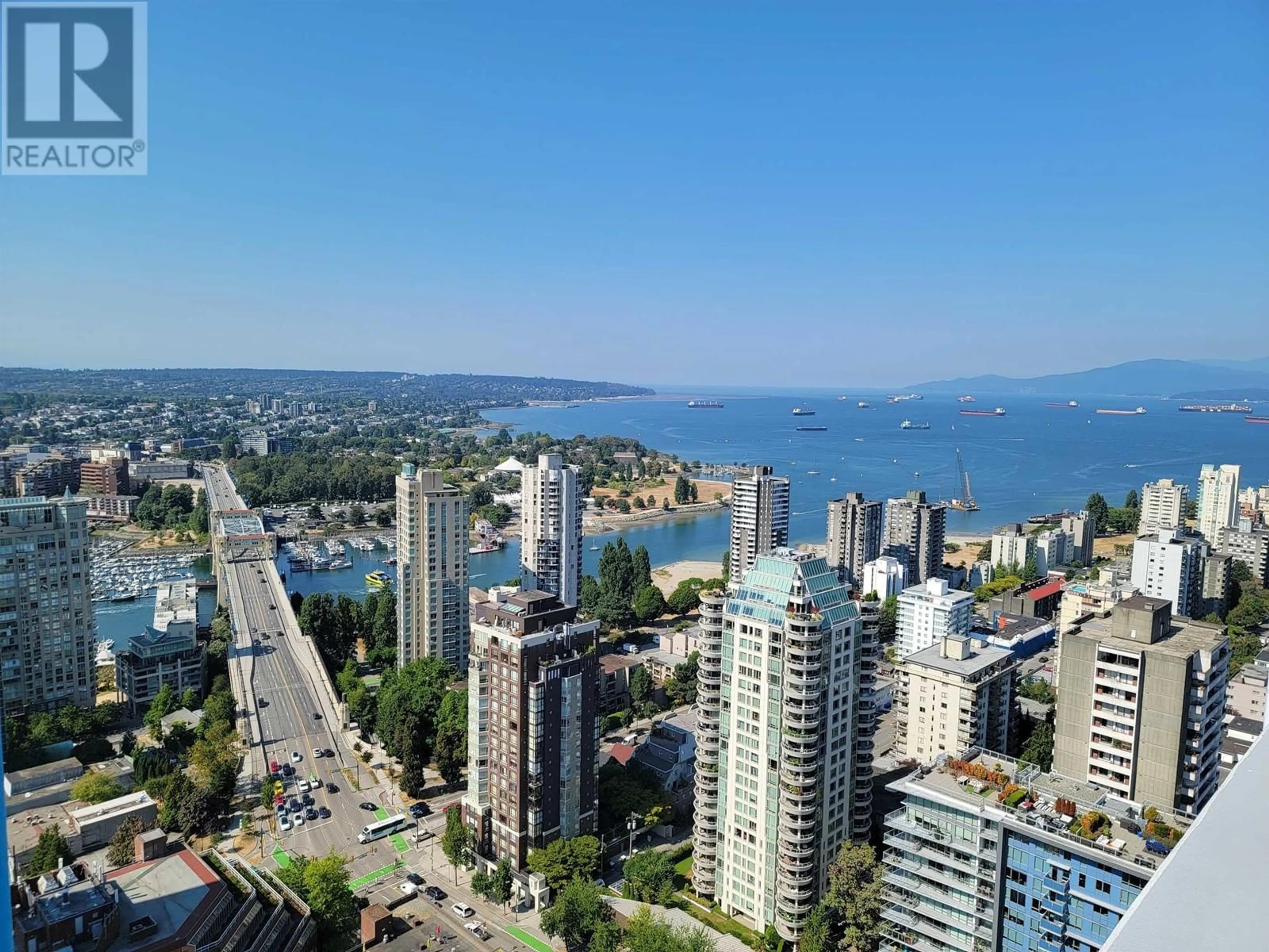 A pic from exterior of the house or condo, the view of city buildings for 4008 1289 HORNBY STREET, Vancouver British Columbia V6Z0G7