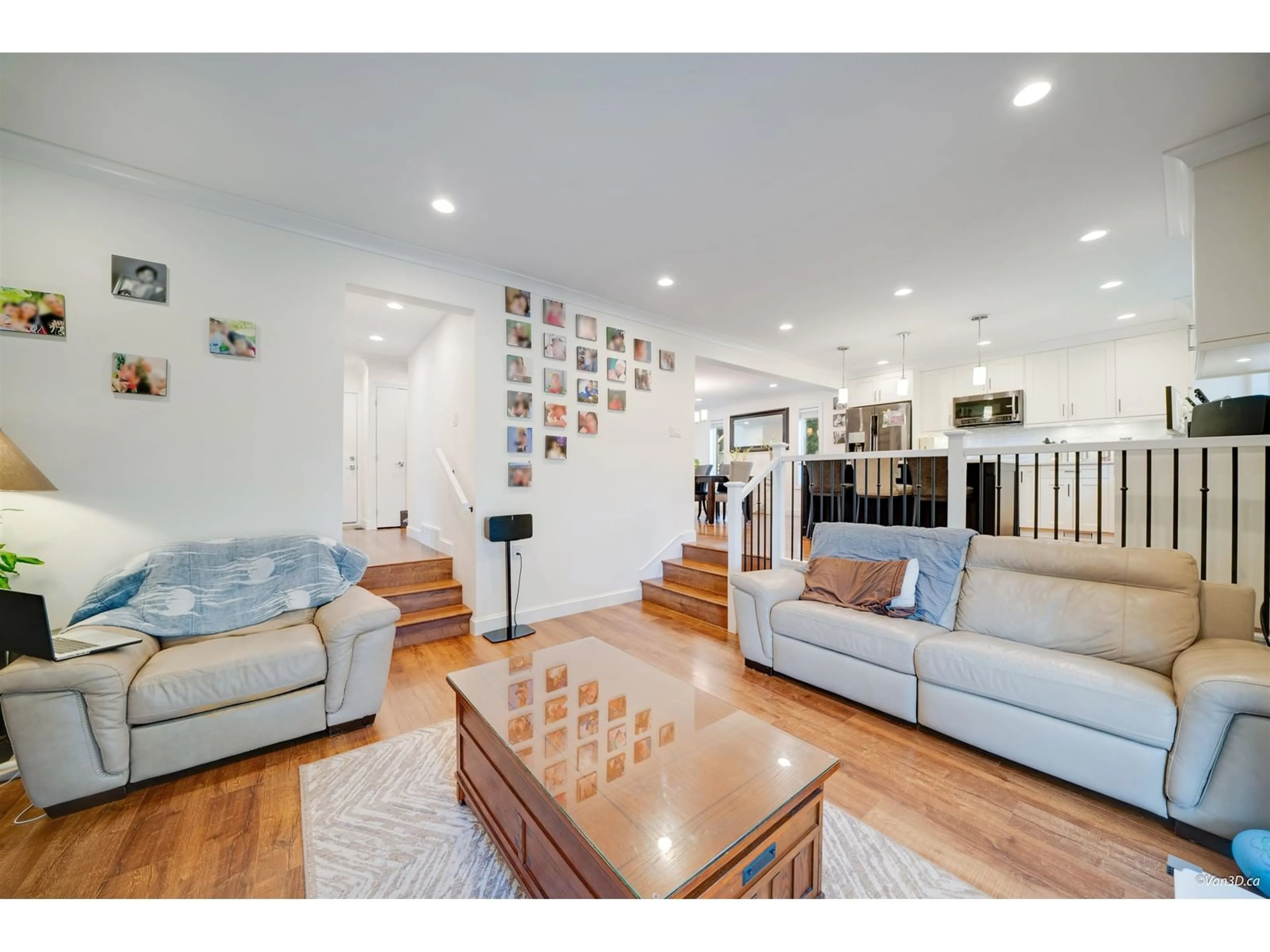 Living room, wood floors for 6792 197 STREET, Langley British Columbia V2Y1A9