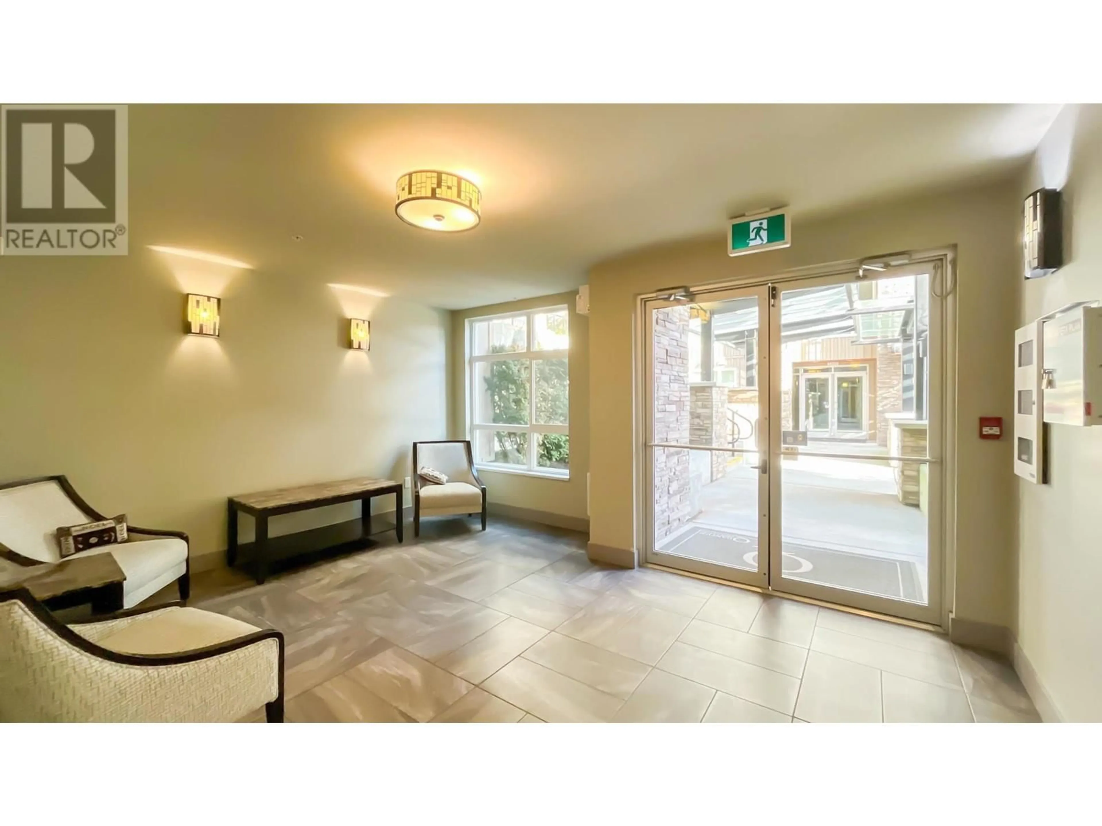 Indoor foyer for 321 2495 WILSON AVENUE, Port Coquitlam British Columbia V3C0E4