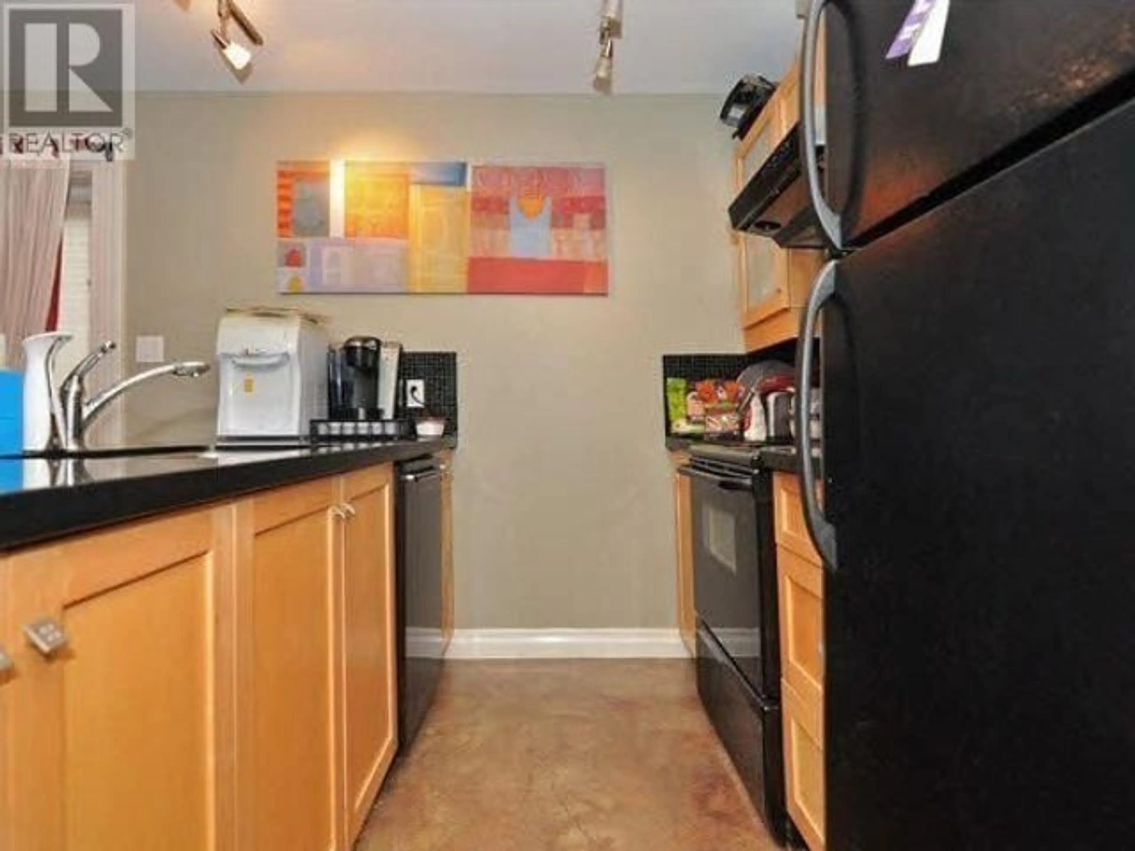 Standard kitchen for 1119 PENDRELL STREET, Vancouver British Columbia V6E1L3