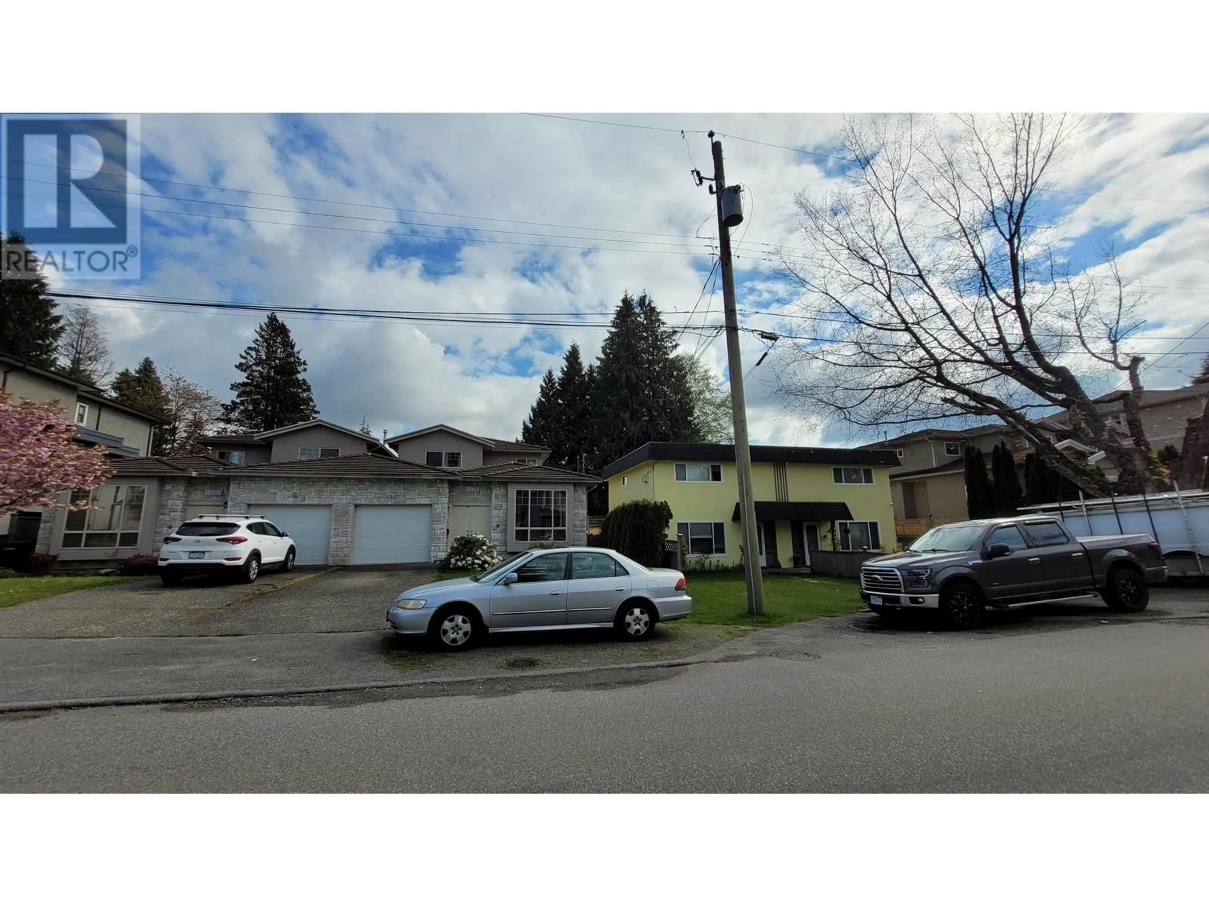 A pic from outside/outdoor area/front of a property/back of a property/a pic from drone, street for 4060 FOREST STREET, Burnaby British Columbia V5G1X1
