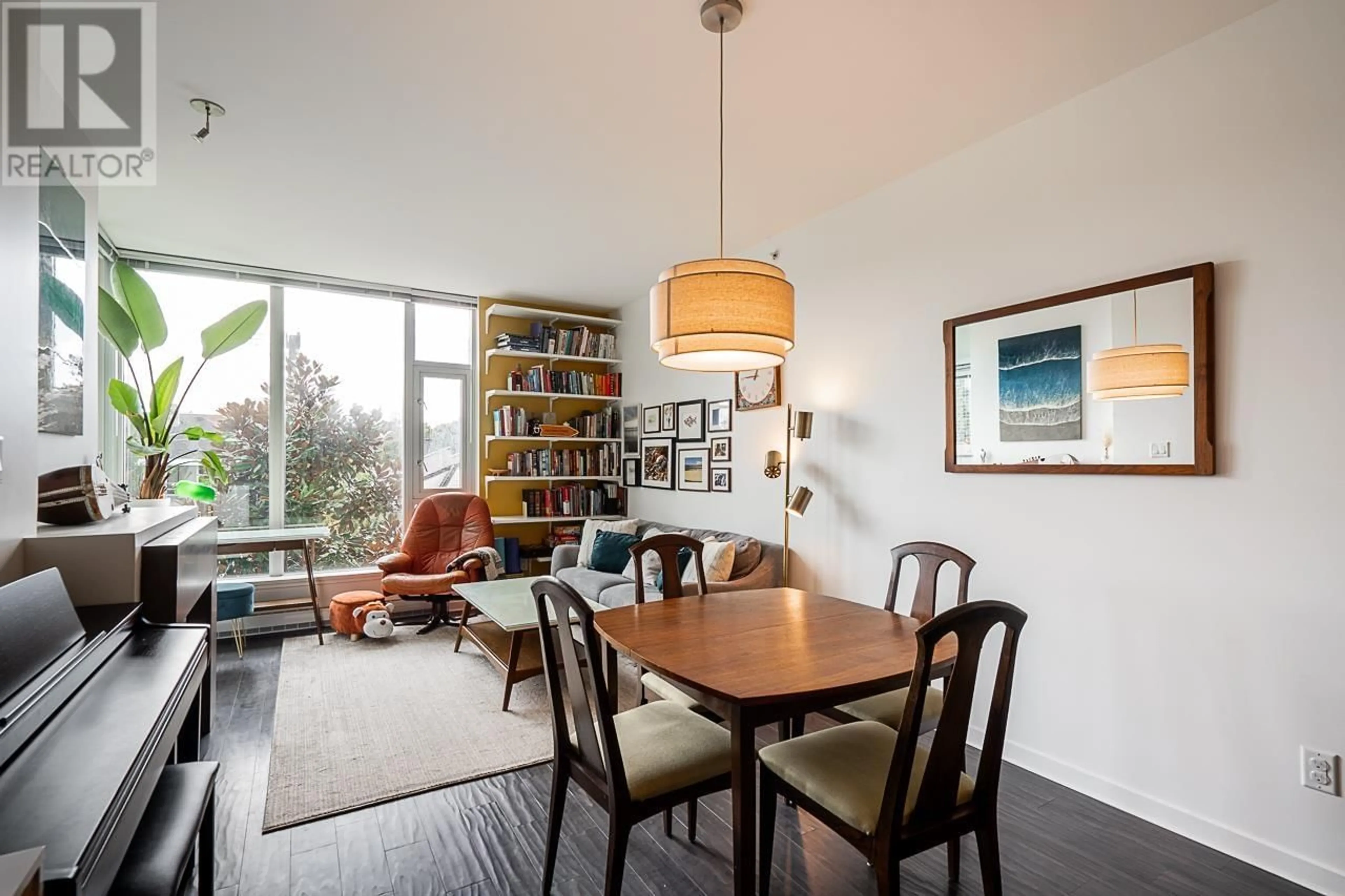 Dining room, wood floors, cottage for 312 2528 MAPLE STREET, Vancouver British Columbia V6J0B5