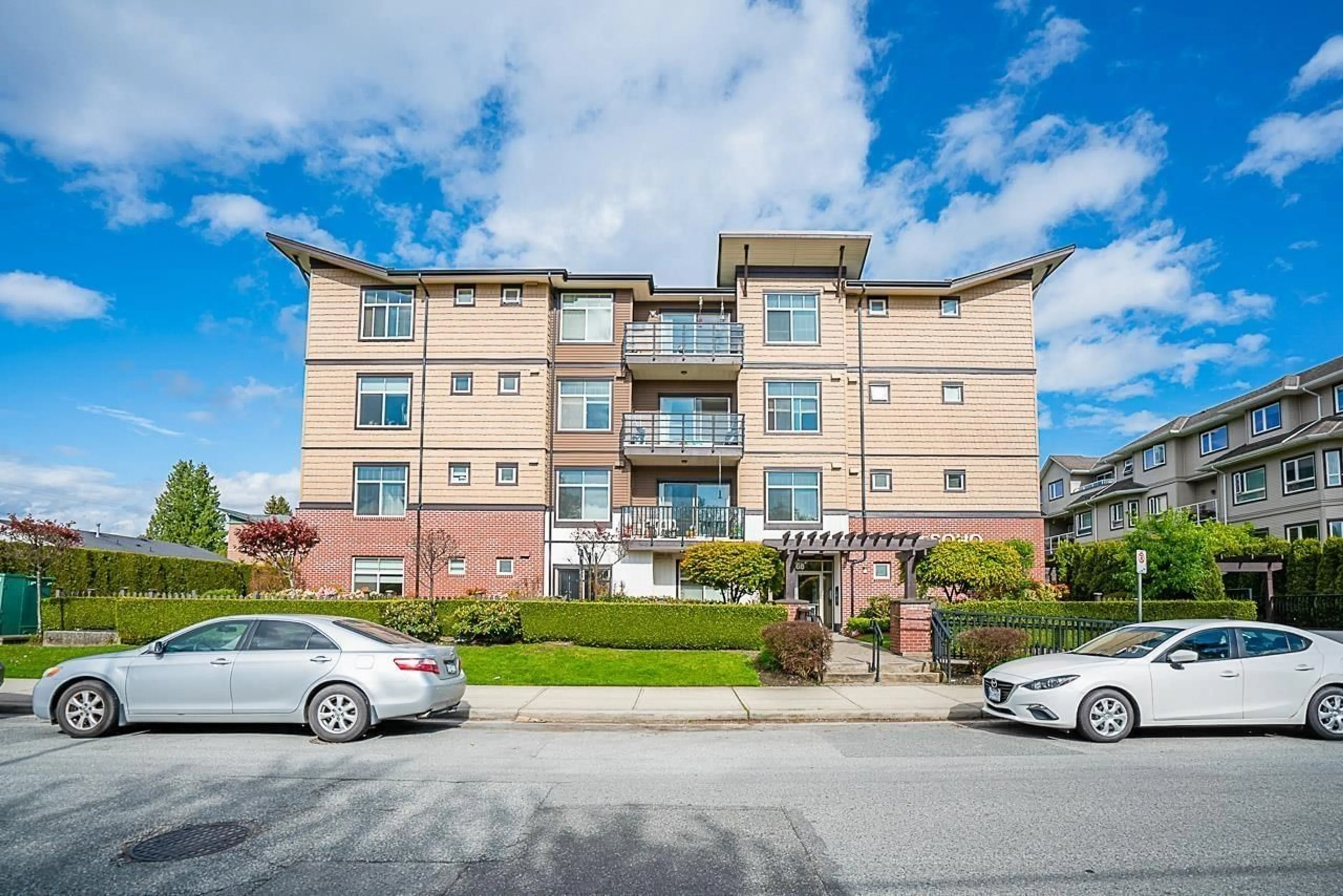 A pic from exterior of the house or condo, the front or back of building for 105 8168 120A STREET, Surrey British Columbia V3W3P3