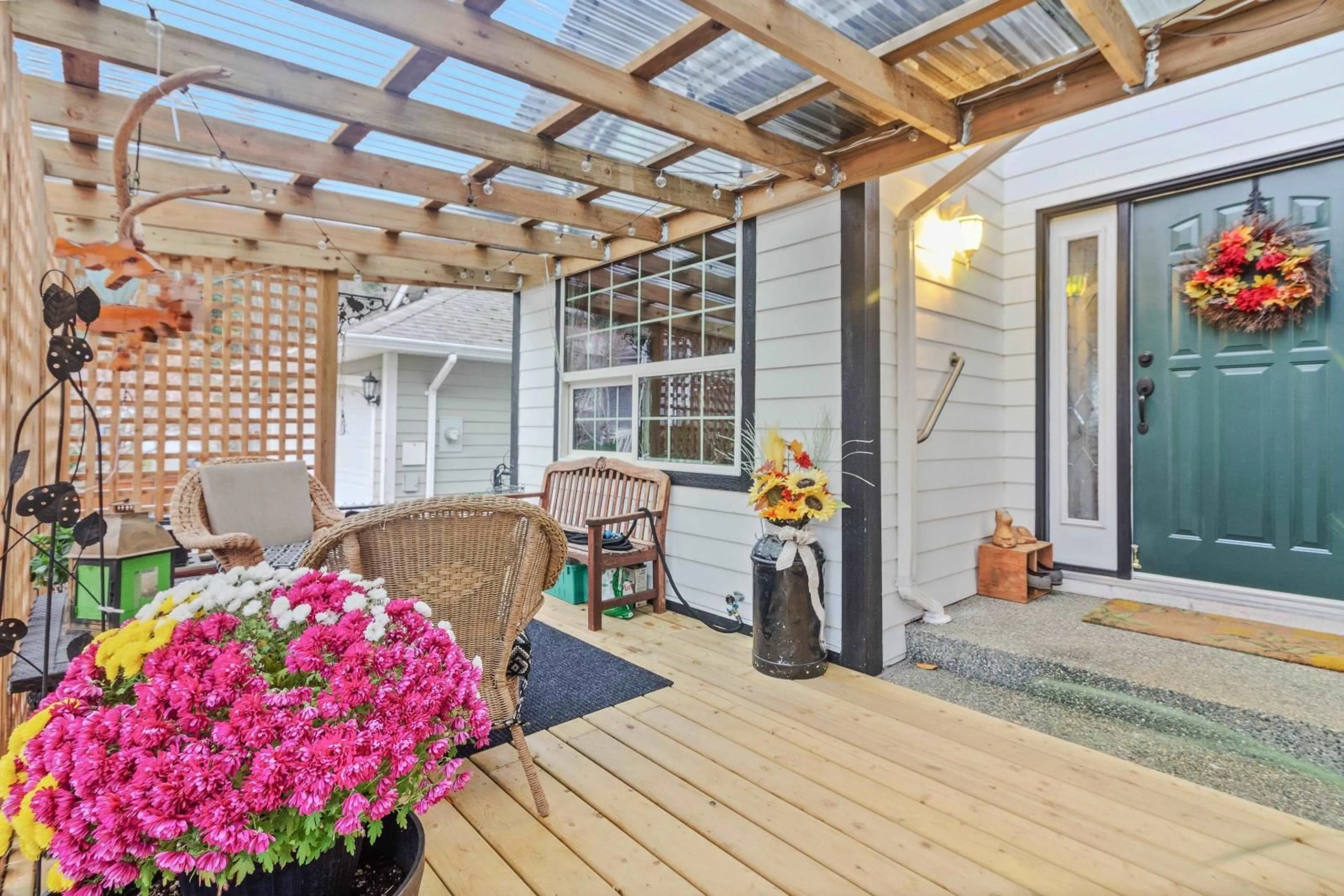 Patio, cottage for 46291 DANIEL DRIVE|Promontory, Chilliwack British Columbia V2R5S8