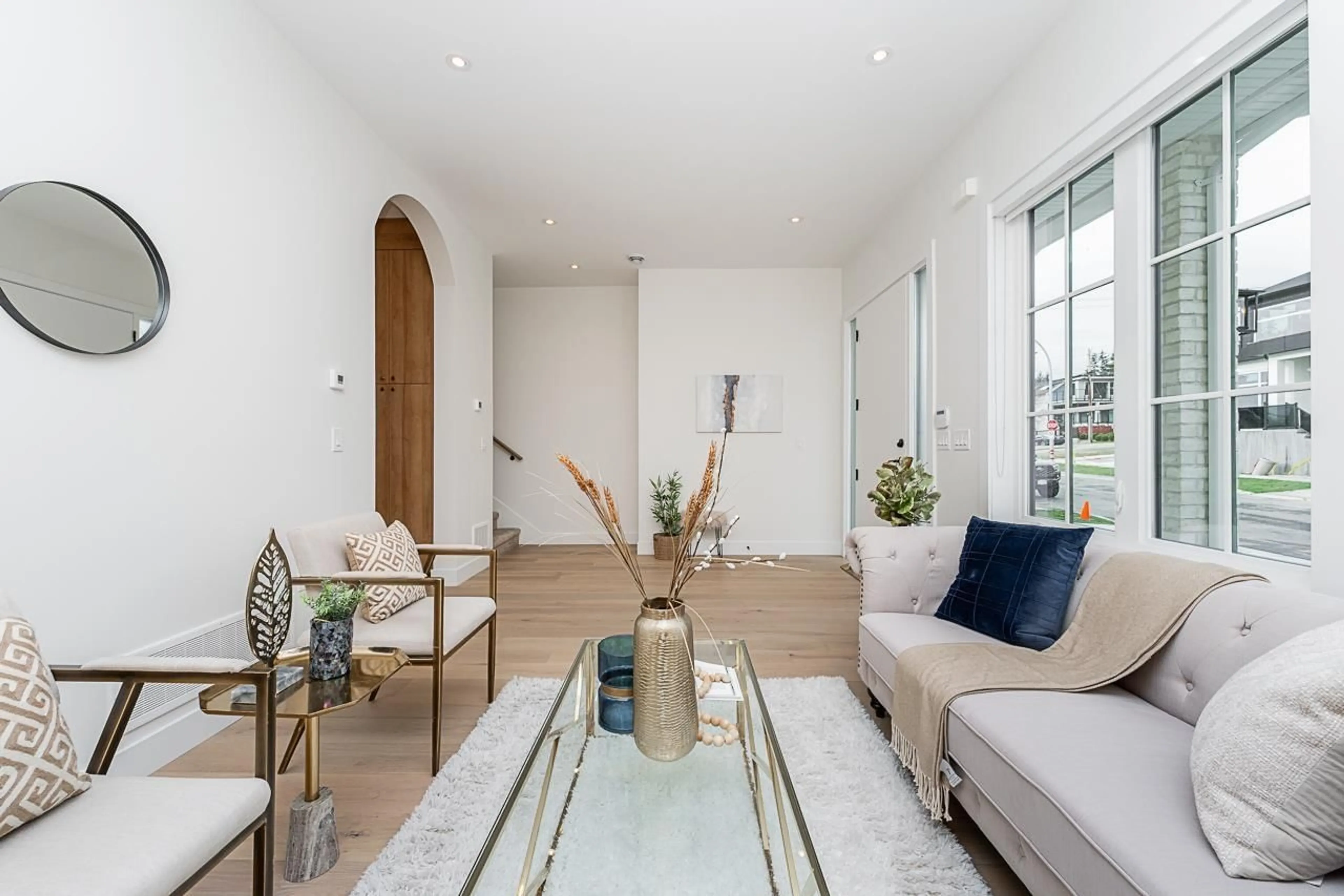 Living room, wood floors for 16022 9A AVENUE, Surrey British Columbia V4A9A7