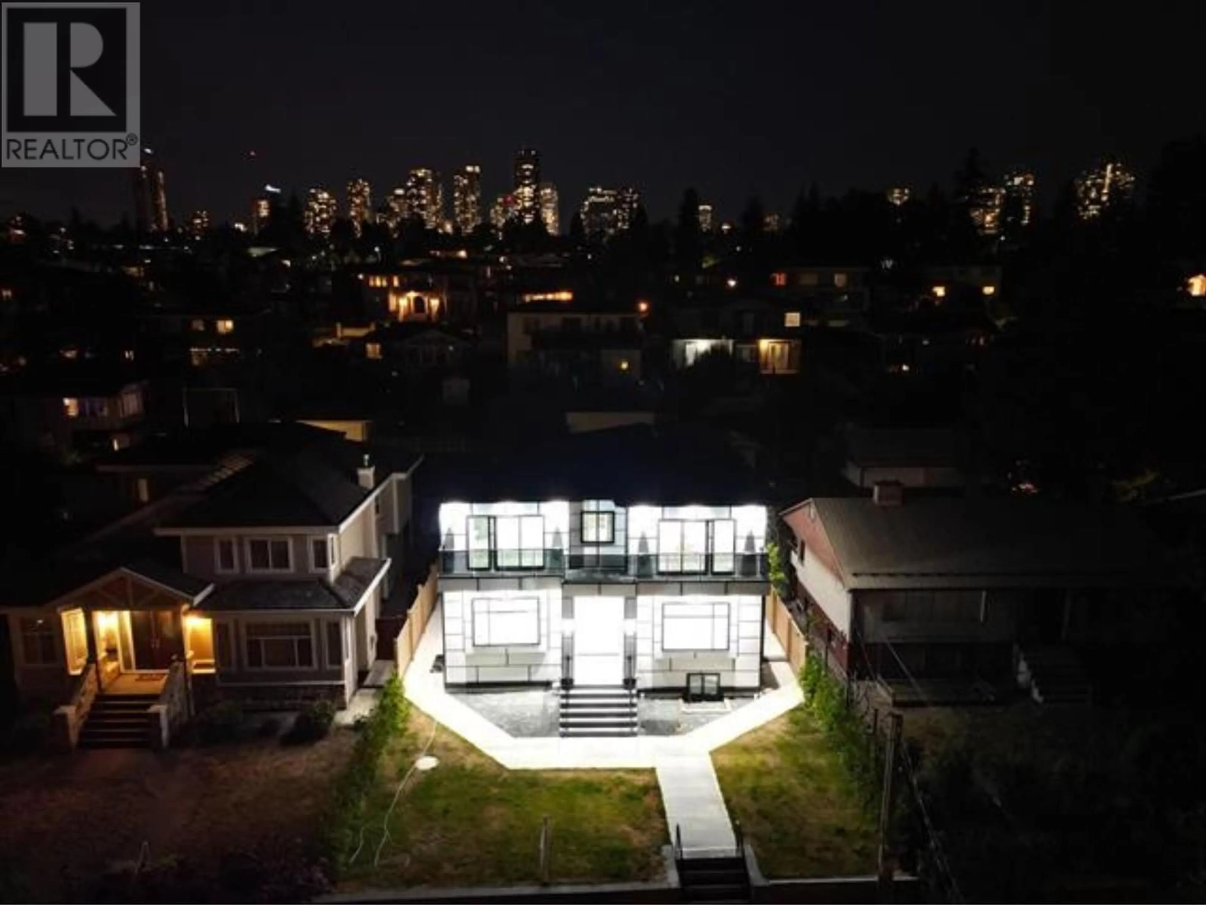 A pic from exterior of the house or condo, the view of city buildings for 4527 CLINTON STREET, Burnaby British Columbia V5J2K6