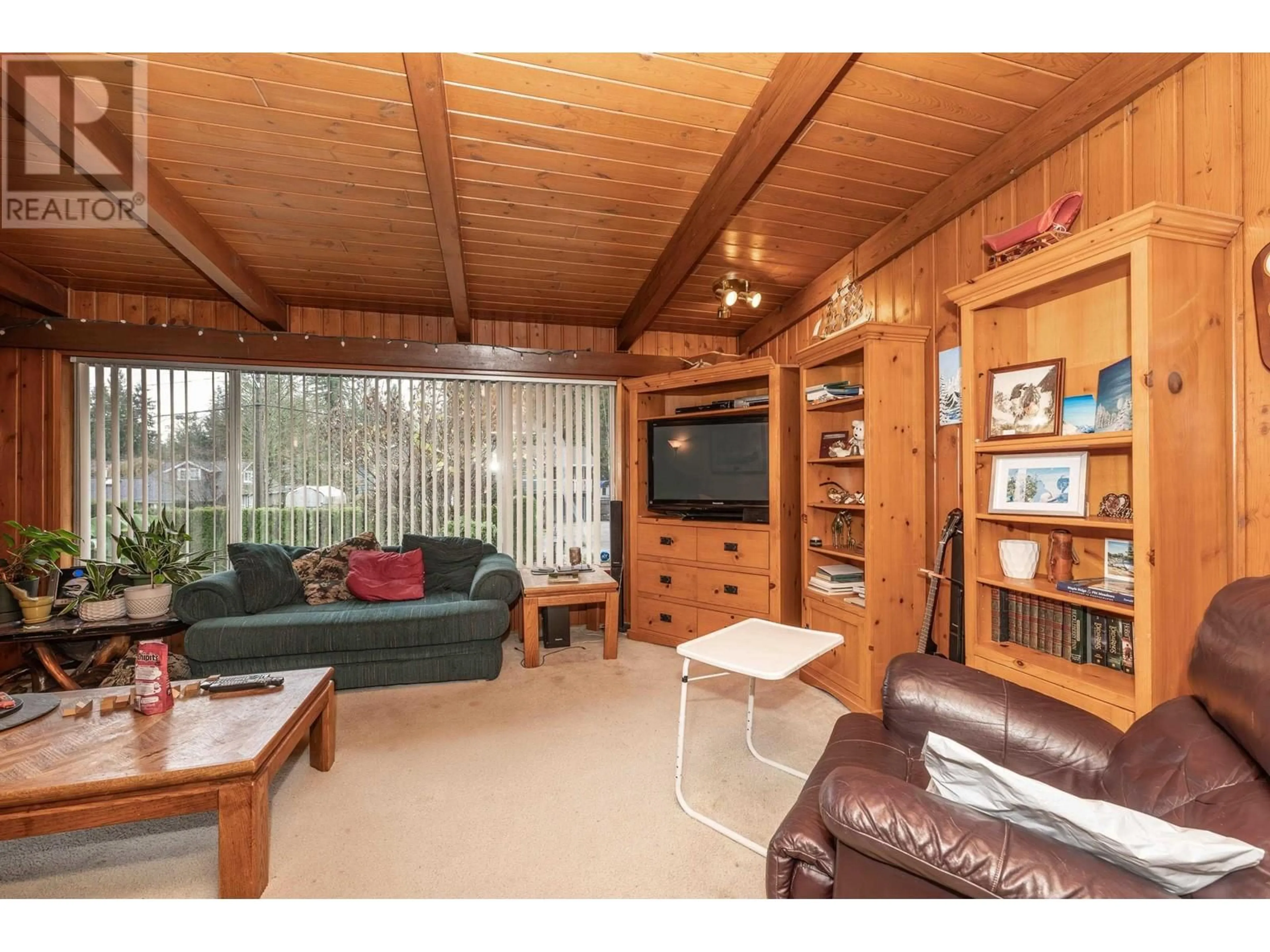 Living room, wood floors for 12250 SKILLEN STREET, Maple Ridge British Columbia V2X4X3