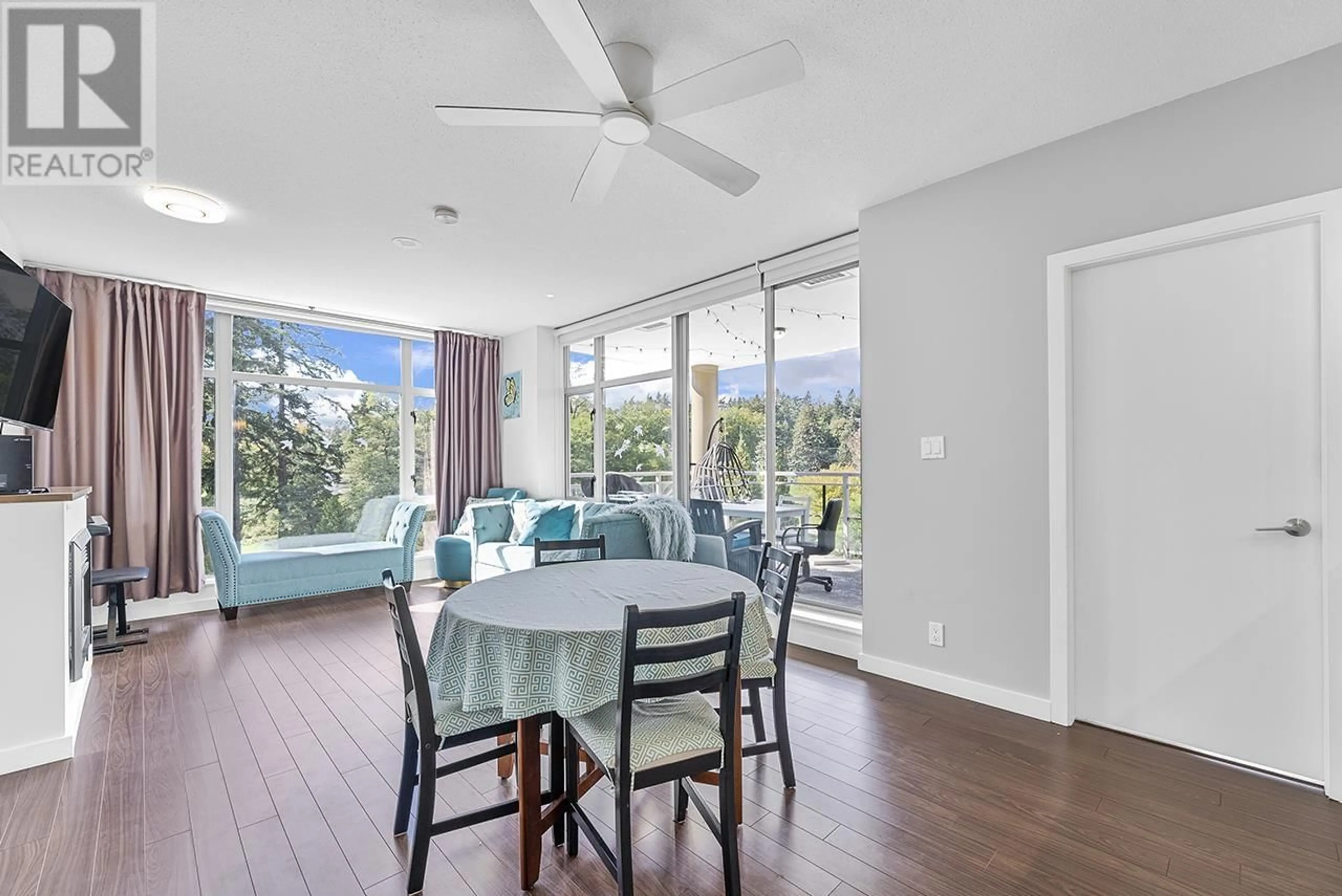 Dining room, wood floors, cottage for 1008 280 ROSS DRIVE, New Westminster British Columbia V3L0C2