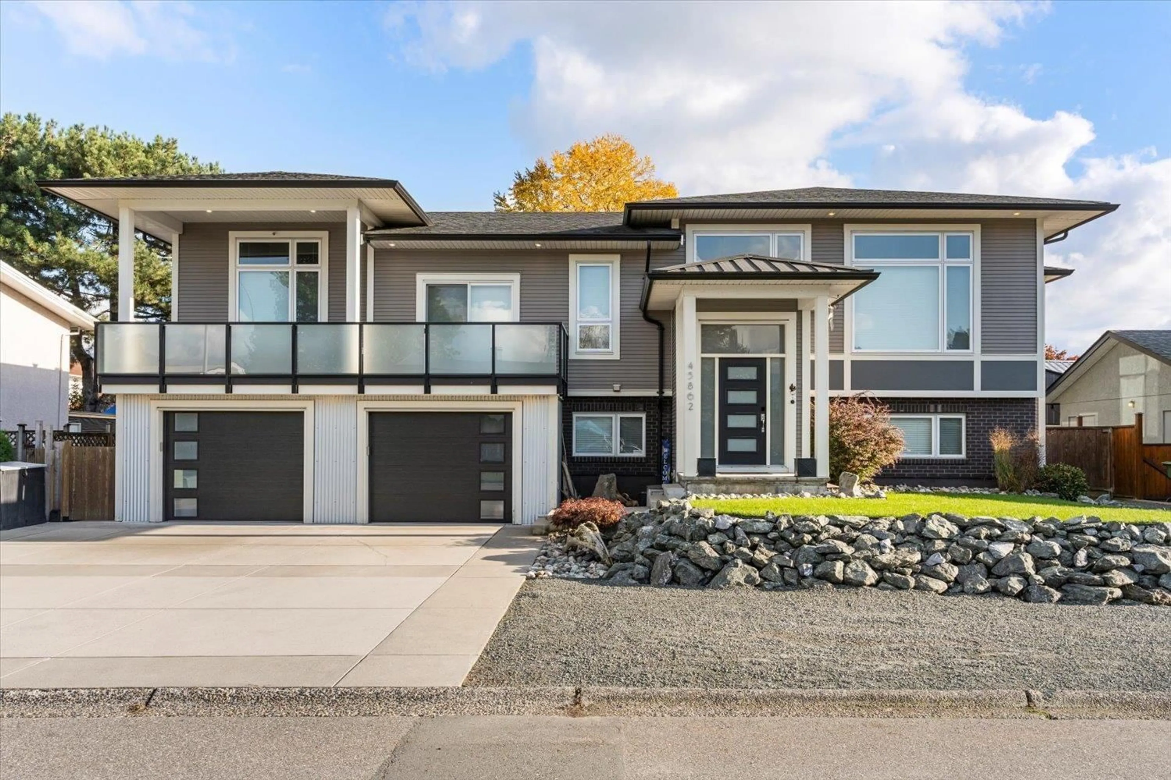 Frontside or backside of a home, the street view for 45862 SILVER AVENUE, Chilliwack British Columbia V2R3T4