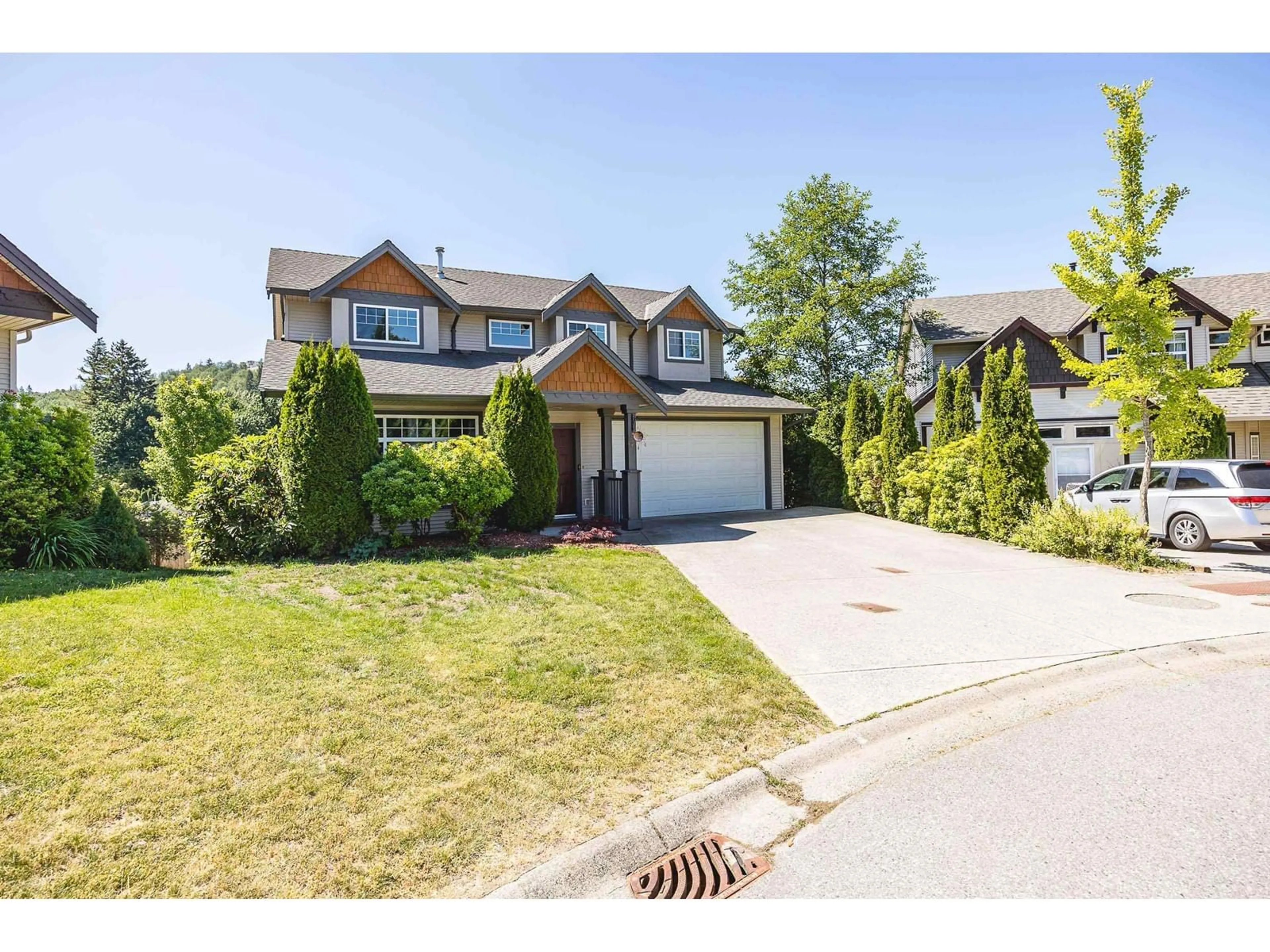 Frontside or backside of a home, the street view for 35495 STRATHCONA COURT, Abbotsford British Columbia V3G3A2