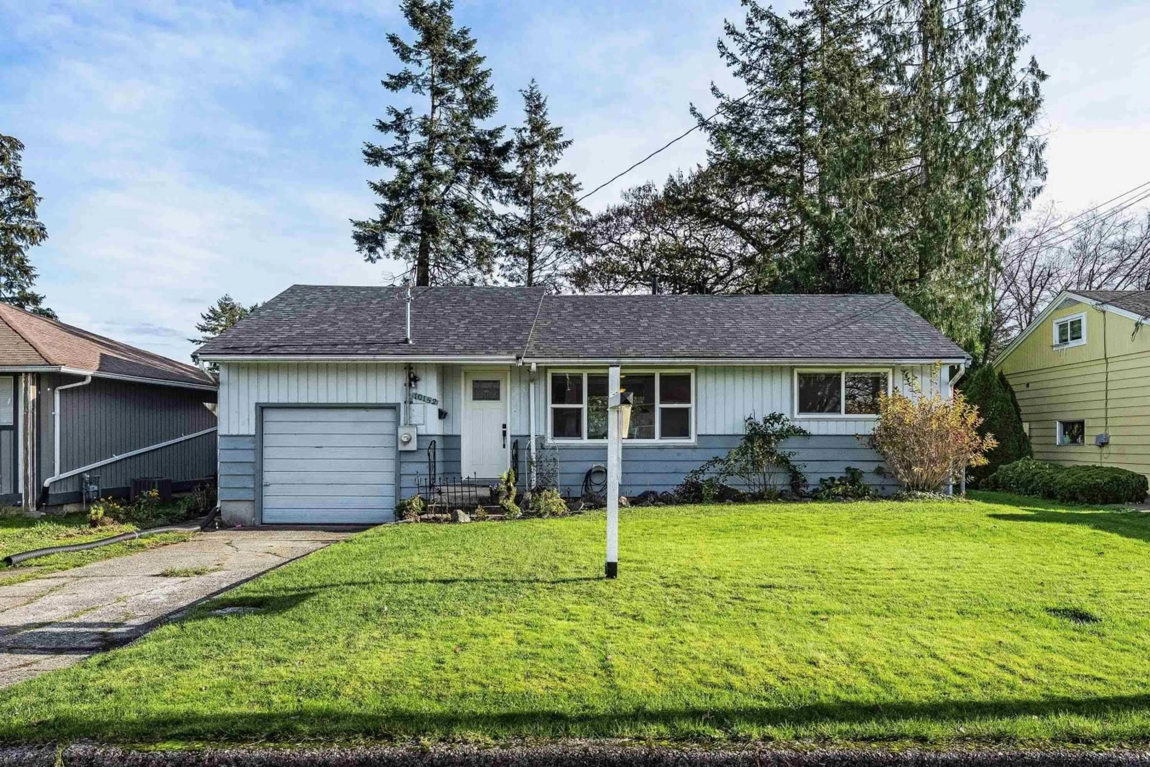 Frontside or backside of a home, cottage for 10152 FAIRVIEW DRIVE, Chilliwack British Columbia V2P5J4