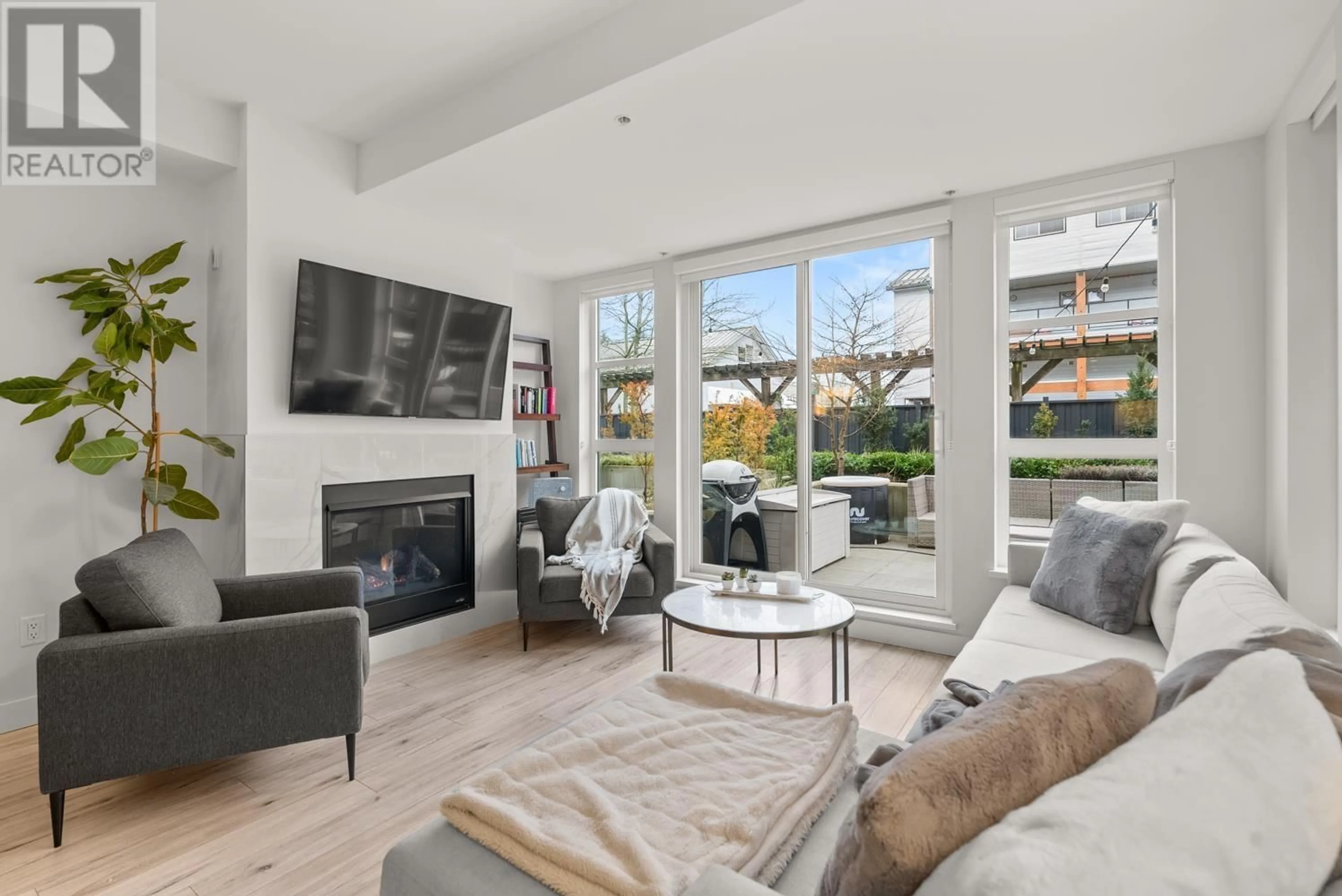 Living room, wood floors for 12 13040 NO. 2 ROAD, Richmond British Columbia V7E0C4