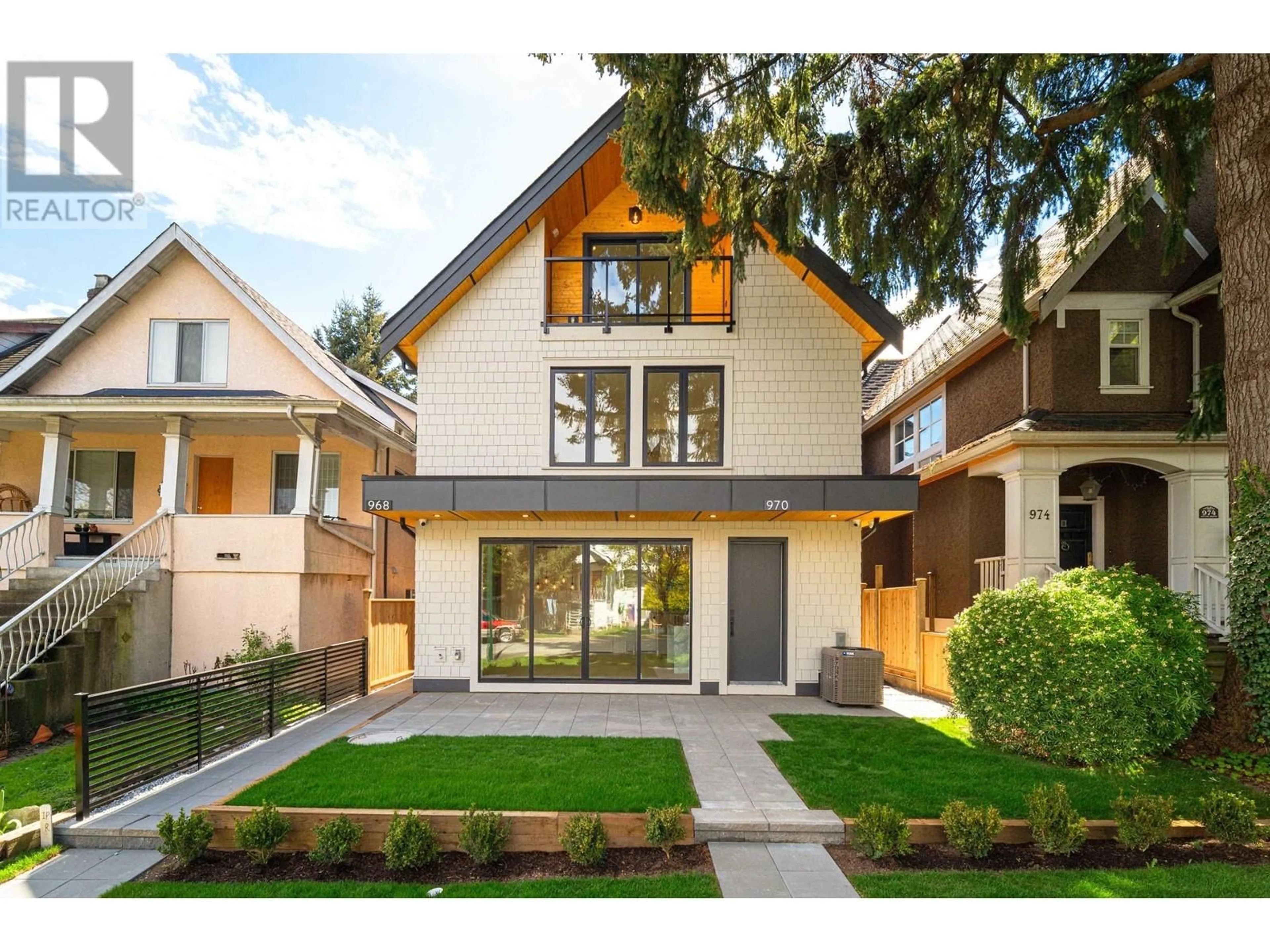 Frontside or backside of a home for 970 W 17TH AVENUE, Vancouver British Columbia V5Z1V4