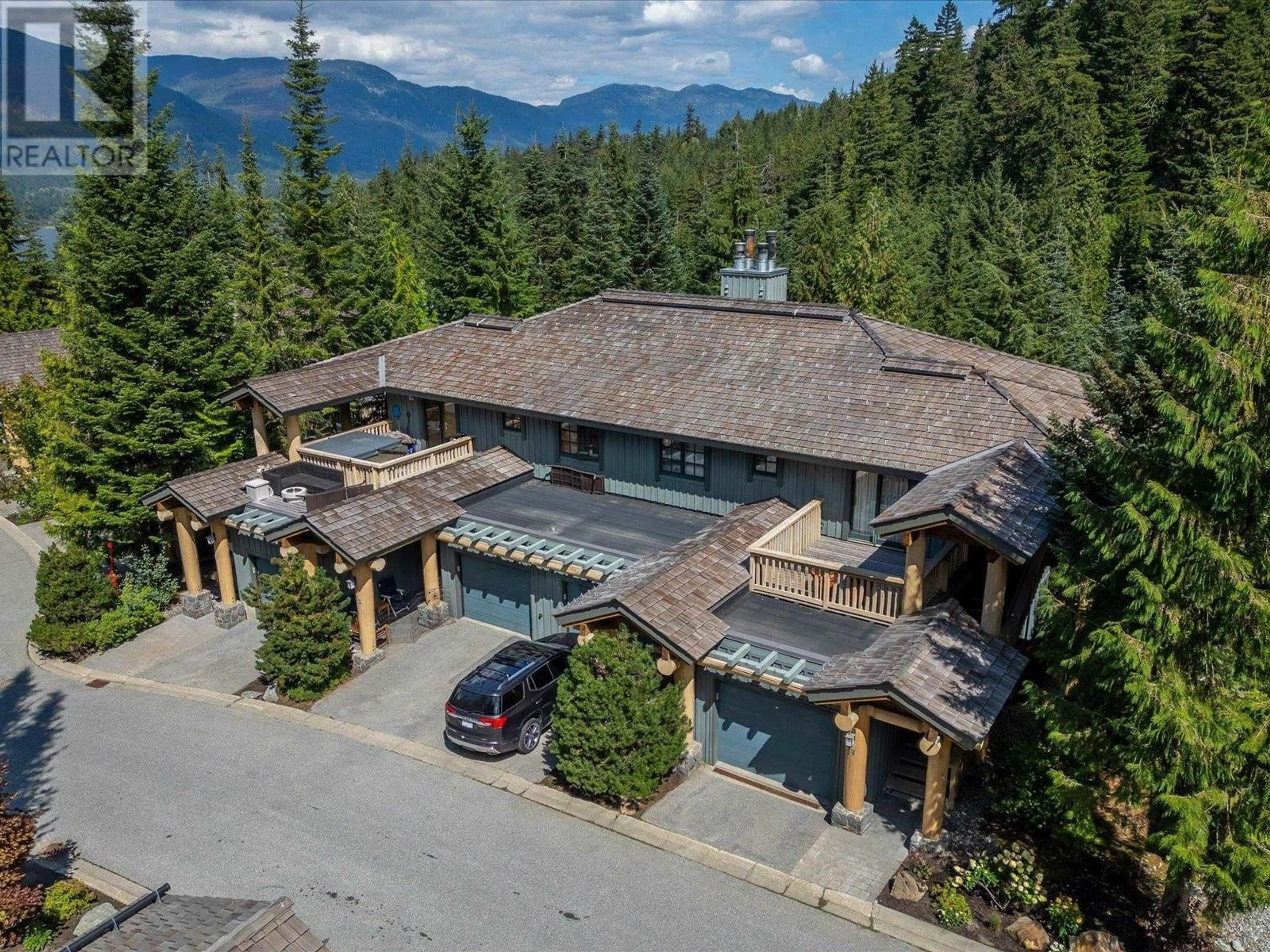 A pic from exterior of the house or condo, cottage for 14 2250 NORDIC DRIVE, Whistler British Columbia V8E0P4