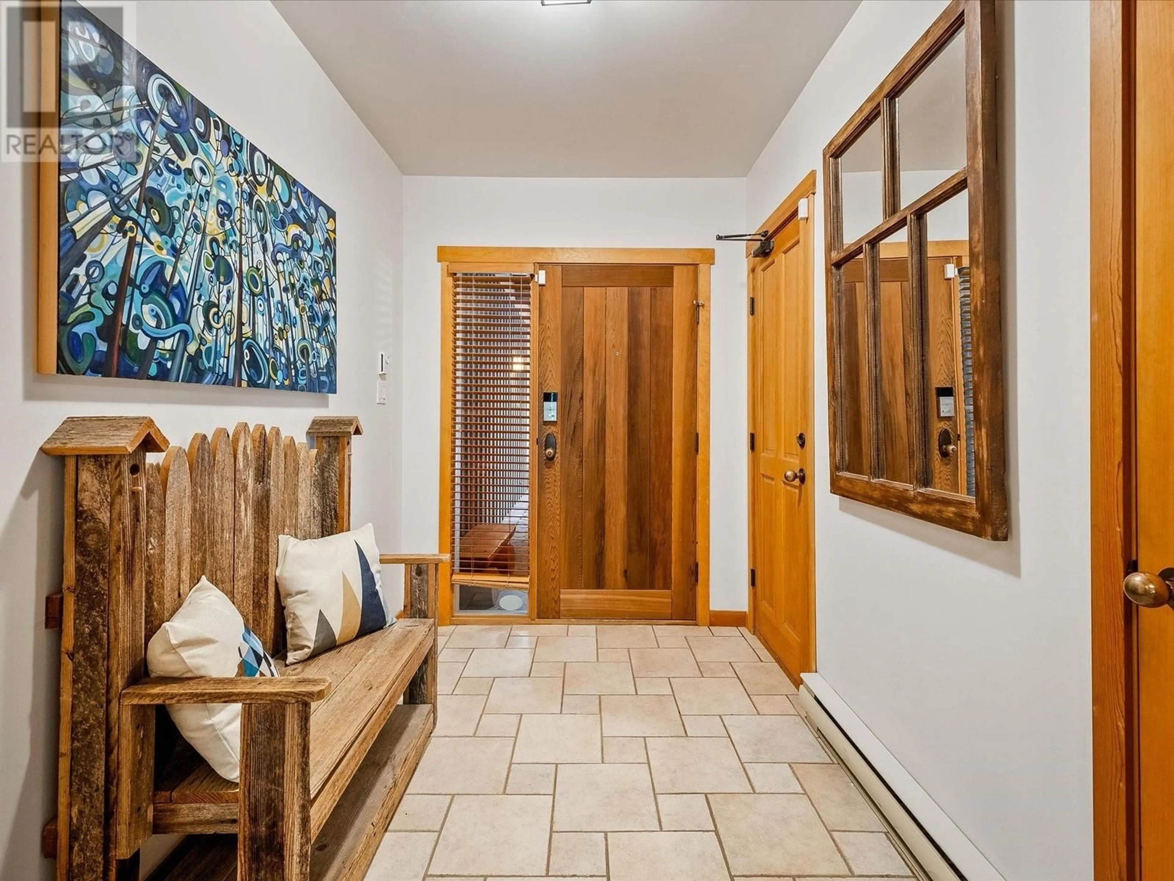 Indoor entryway, wood floors for 14 2250 NORDIC DRIVE, Whistler British Columbia V8E0P4