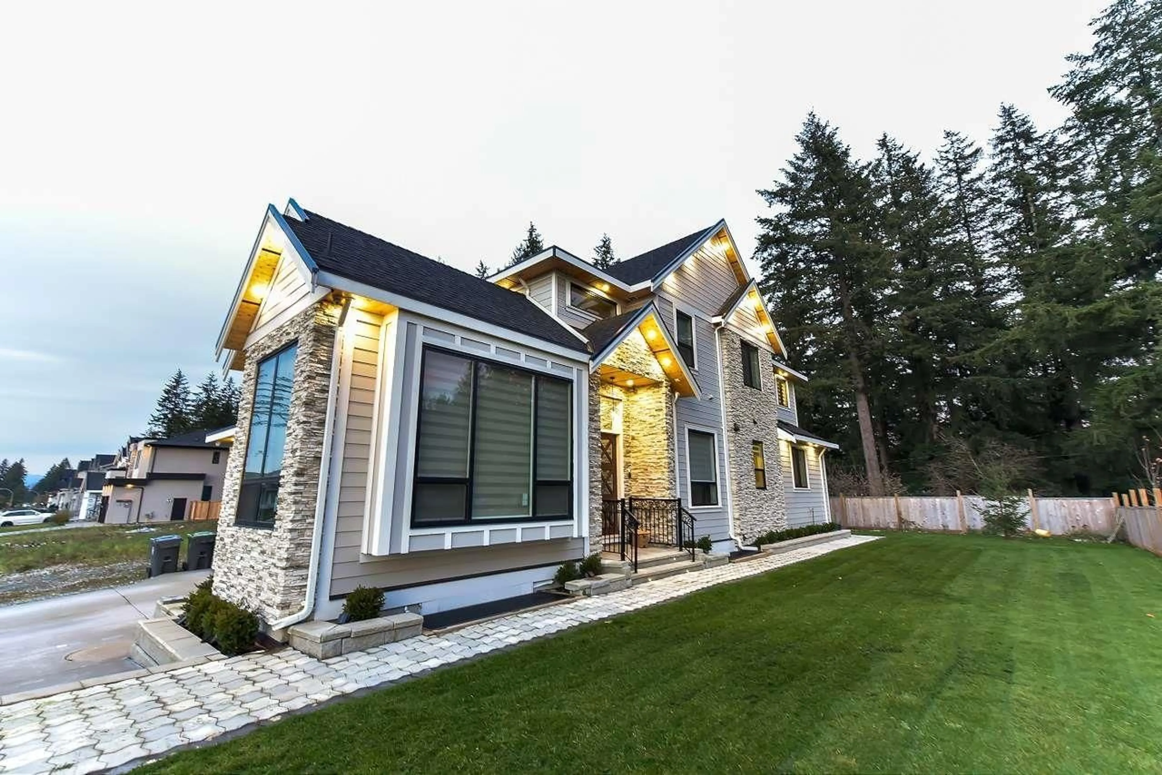 Home with vinyl exterior material, unknown for 19805 32, Langley British Columbia V3A0N9