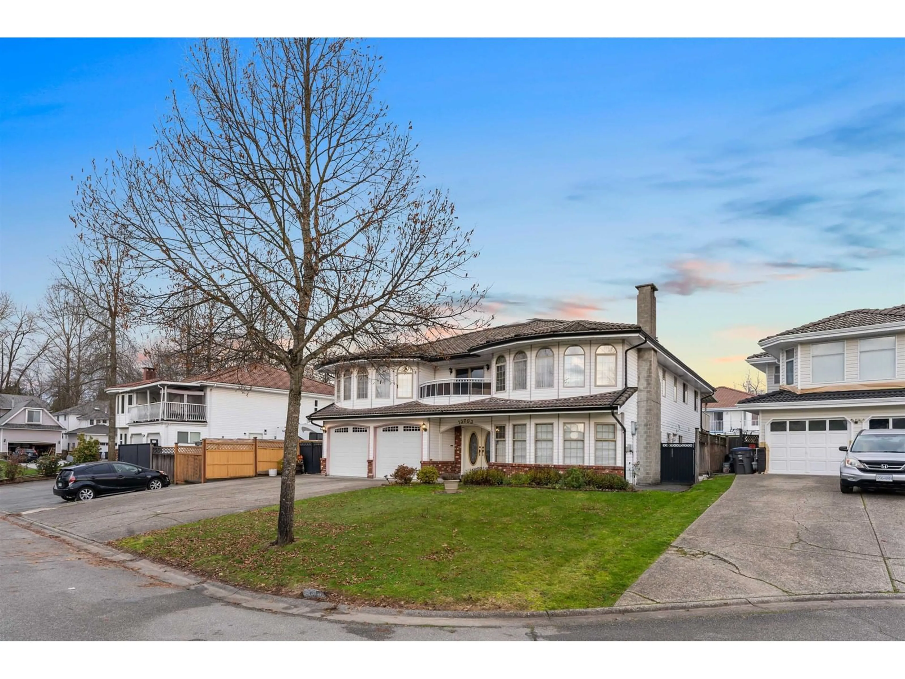 Frontside or backside of a home, the street view for 13703 90A AVENUE, Surrey British Columbia V3V7P2