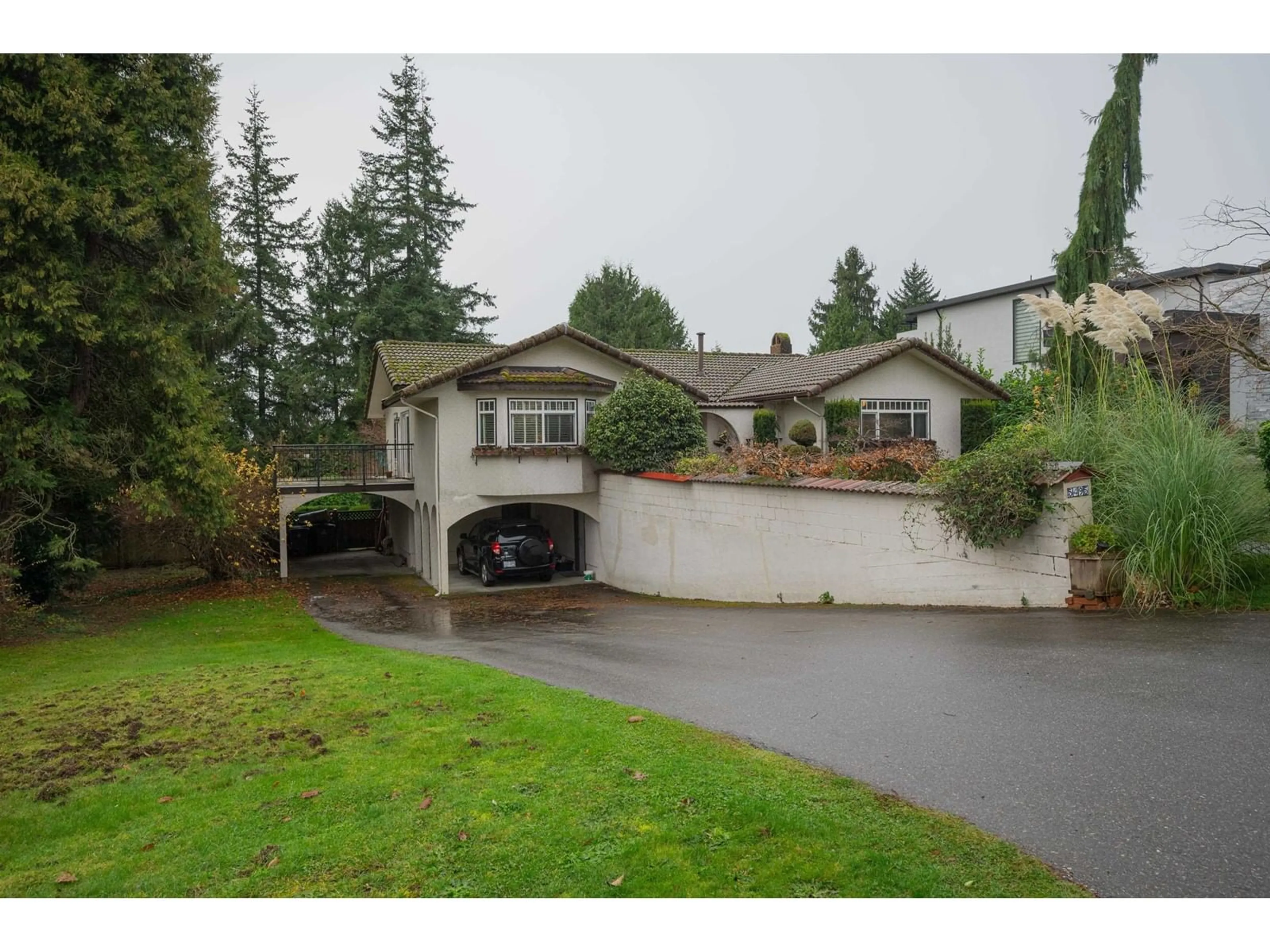 Frontside or backside of a home, the fenced backyard for 5495 BAKERVIEW DRIVE, Surrey British Columbia V3S1A6