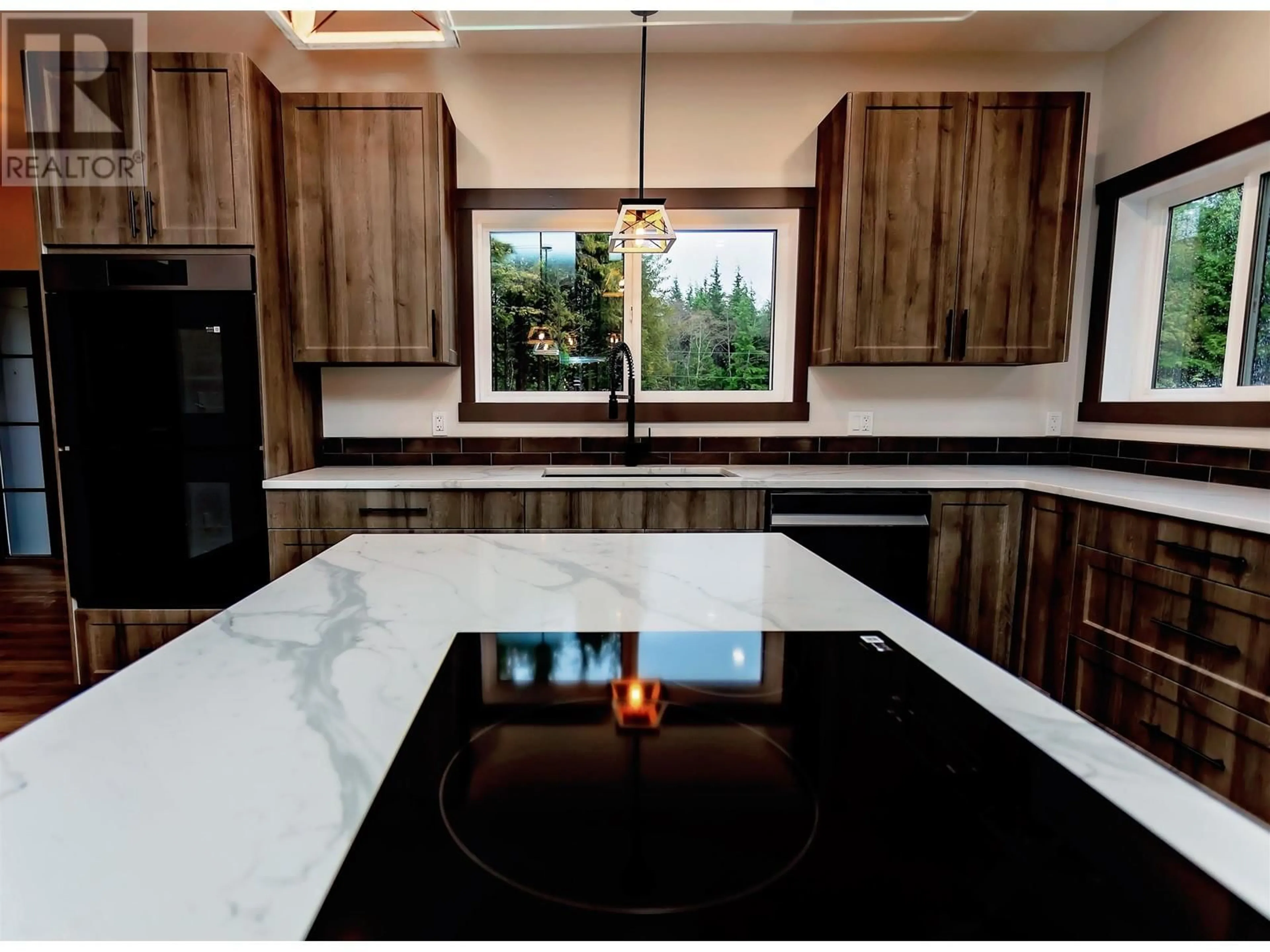 Contemporary kitchen, wood floors, mountain for 273 LOGANBERRY AVENUE, Kitimat British Columbia V8C0B6